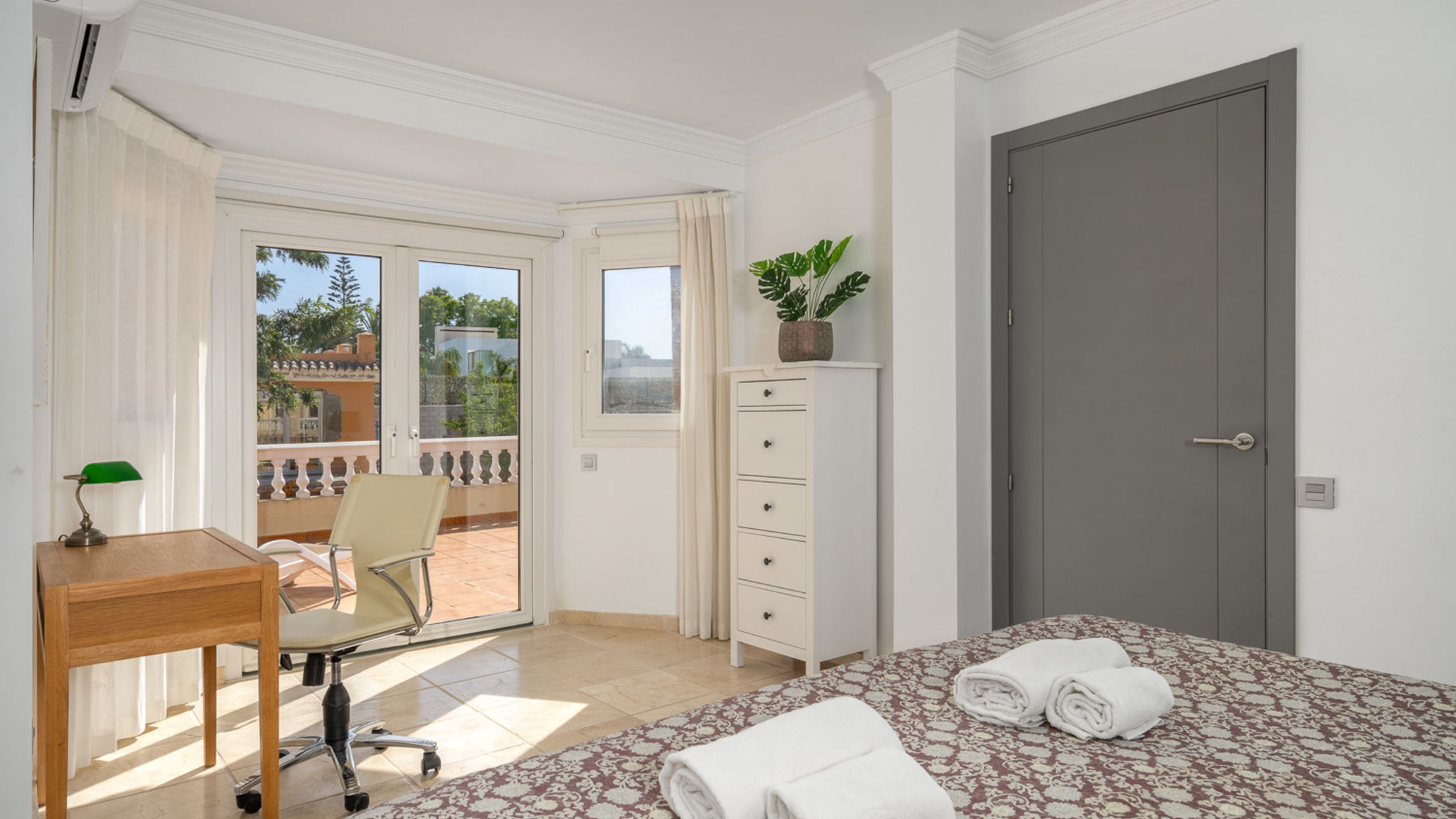 El Paraiso luxurious villa in Estepona Ref M3