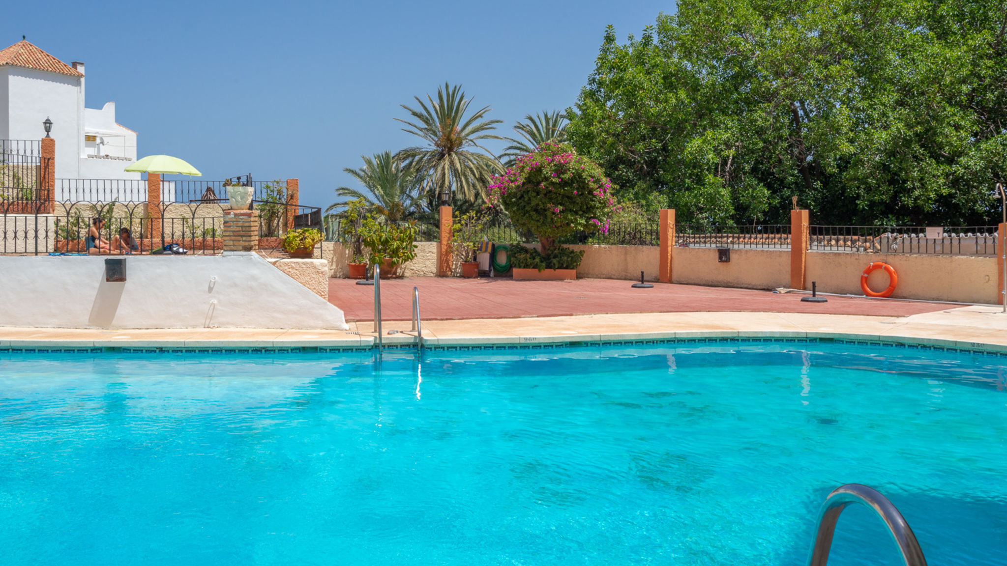 Beachfront flat in Fuengirola Ref 129 (OLD)