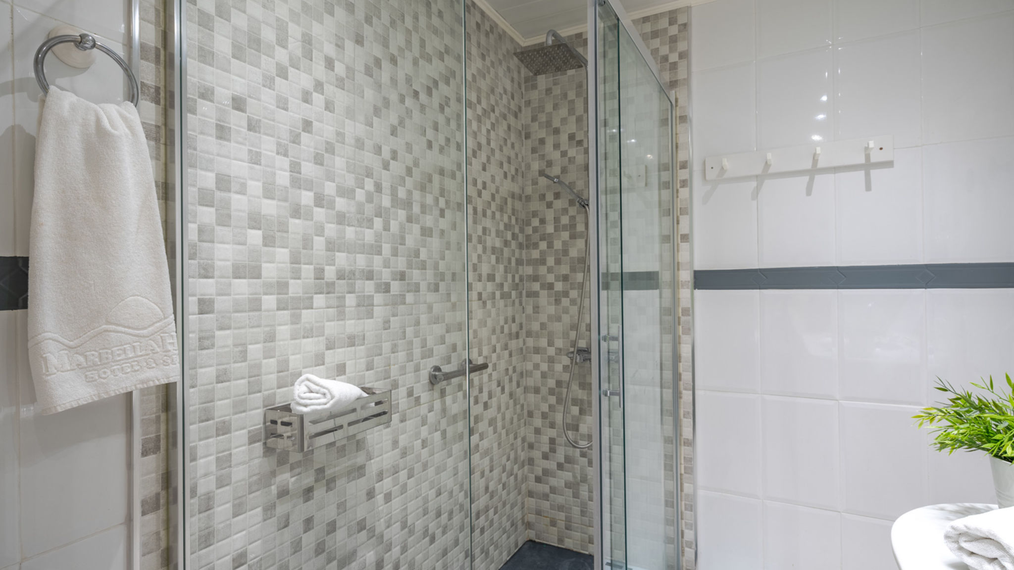 Beachfront flat in Fuengirola Ref 129 (OLD)