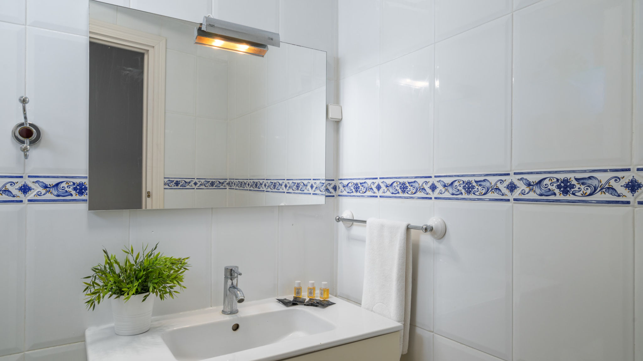 Beachfront flat in Fuengirola Ref 129 (OLD)