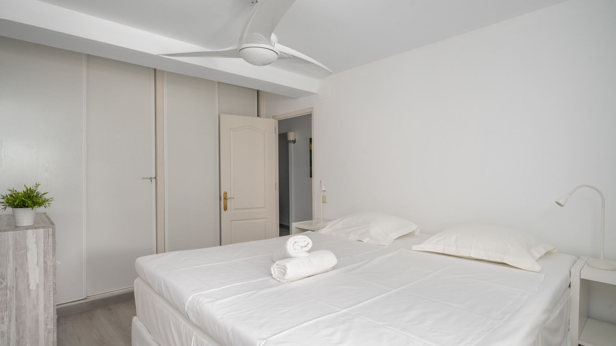 Beachfront flat in Fuengirola Ref 129 (OLD)