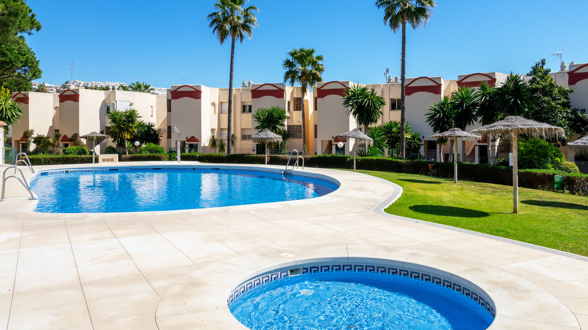 Seaview flat with pool in Mijas Costa Ref 17 (OLD)