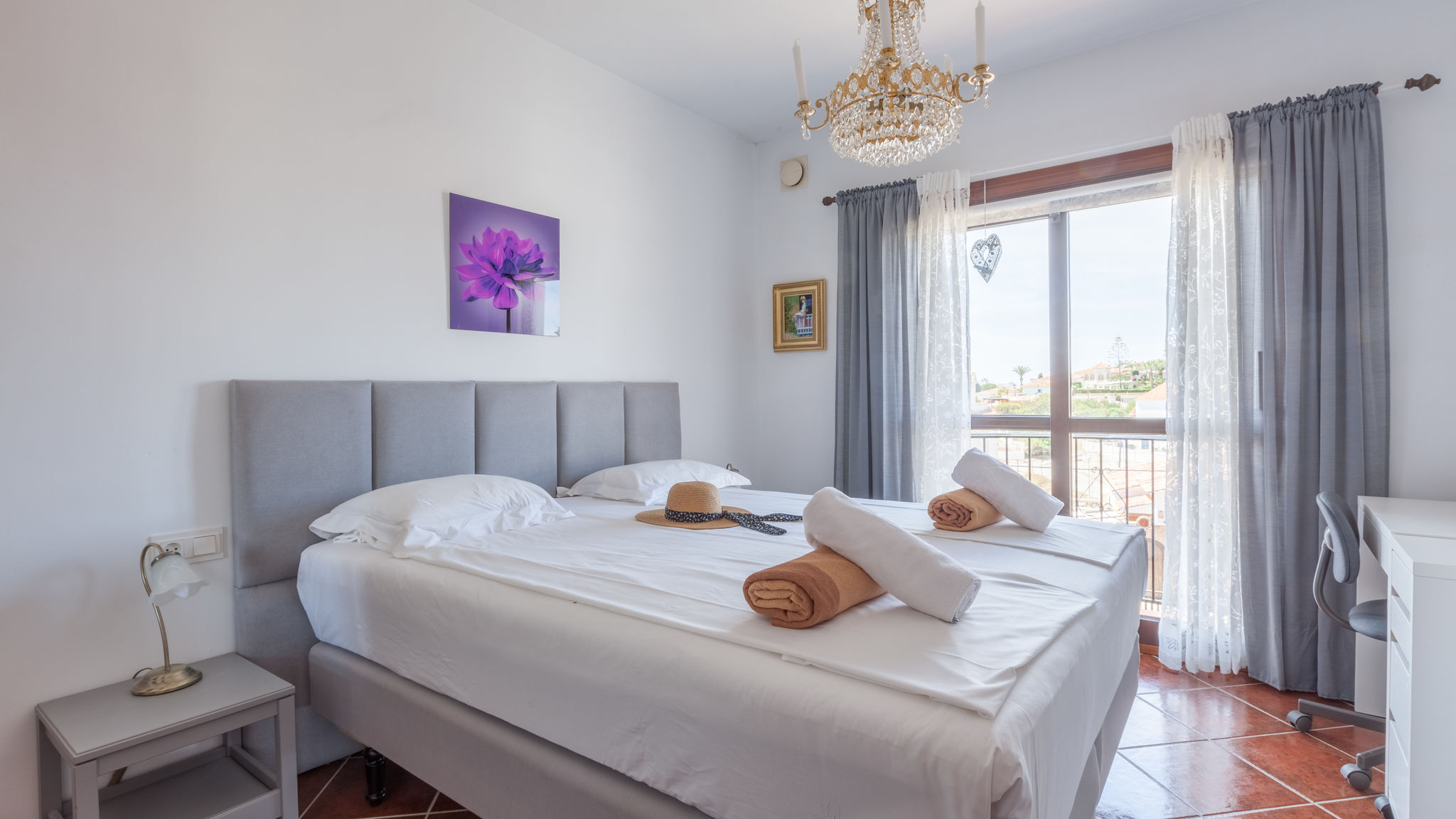 Stunning family villa with pool Ref 156