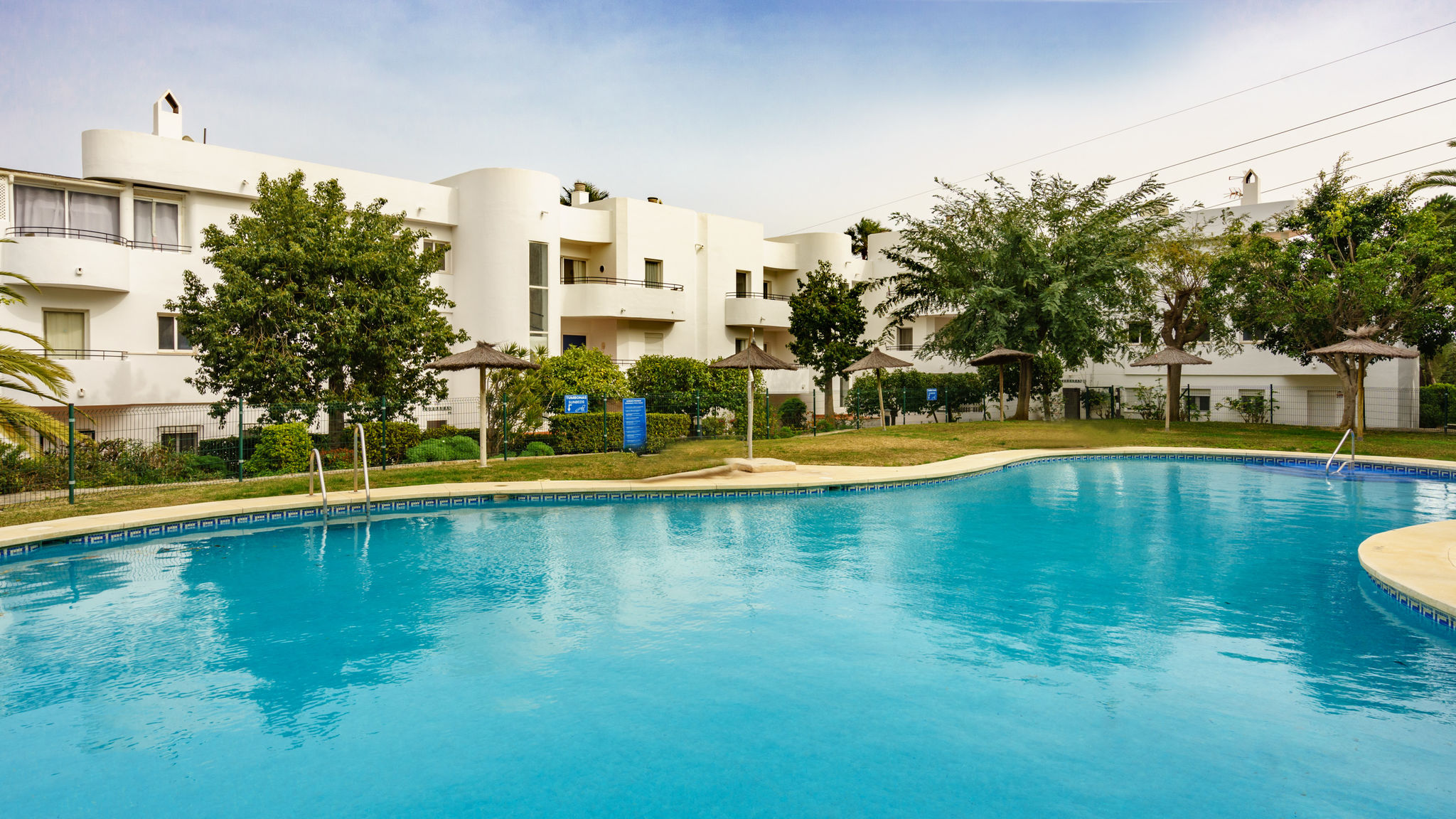 Estepona Golf apartment in Los Pintores Ref M20