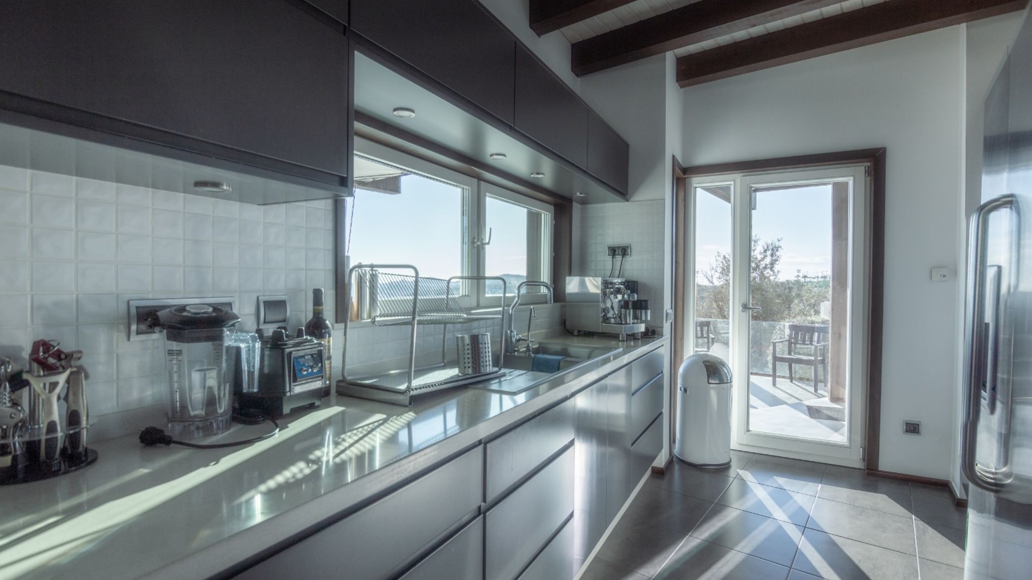 Marvellous villa with pool and sauna Ref 197