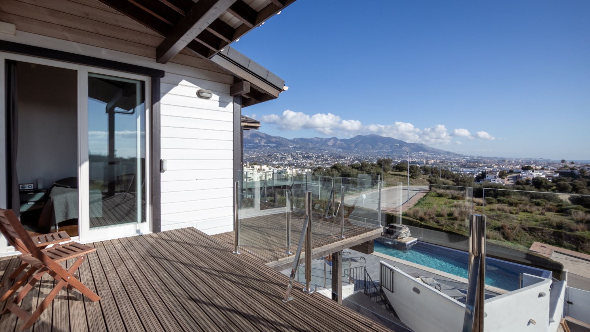 Marvellous villa with pool and sauna Ref 197