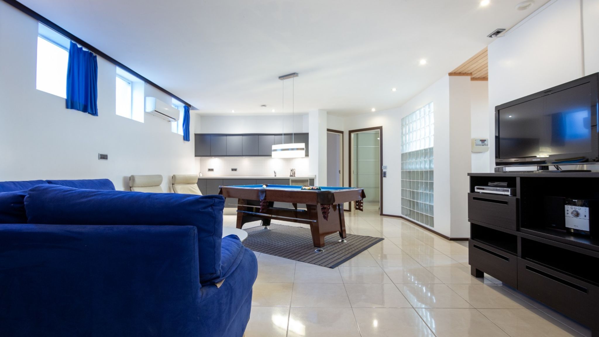 Marvellous villa with pool and sauna Ref 197