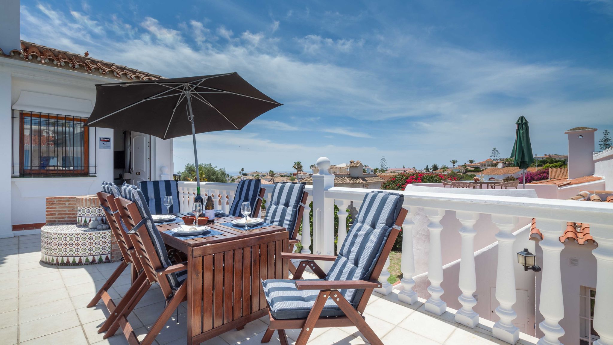 Stunning family villa with pool Ref 156