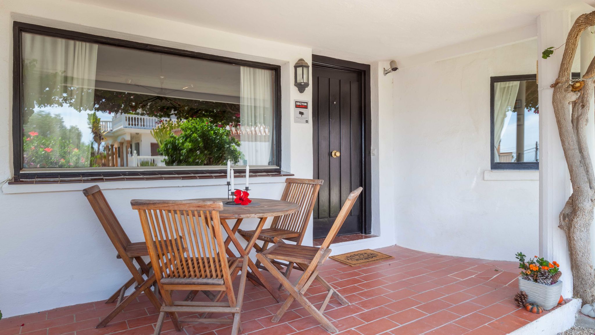 Stunning family villa with pool Ref 156