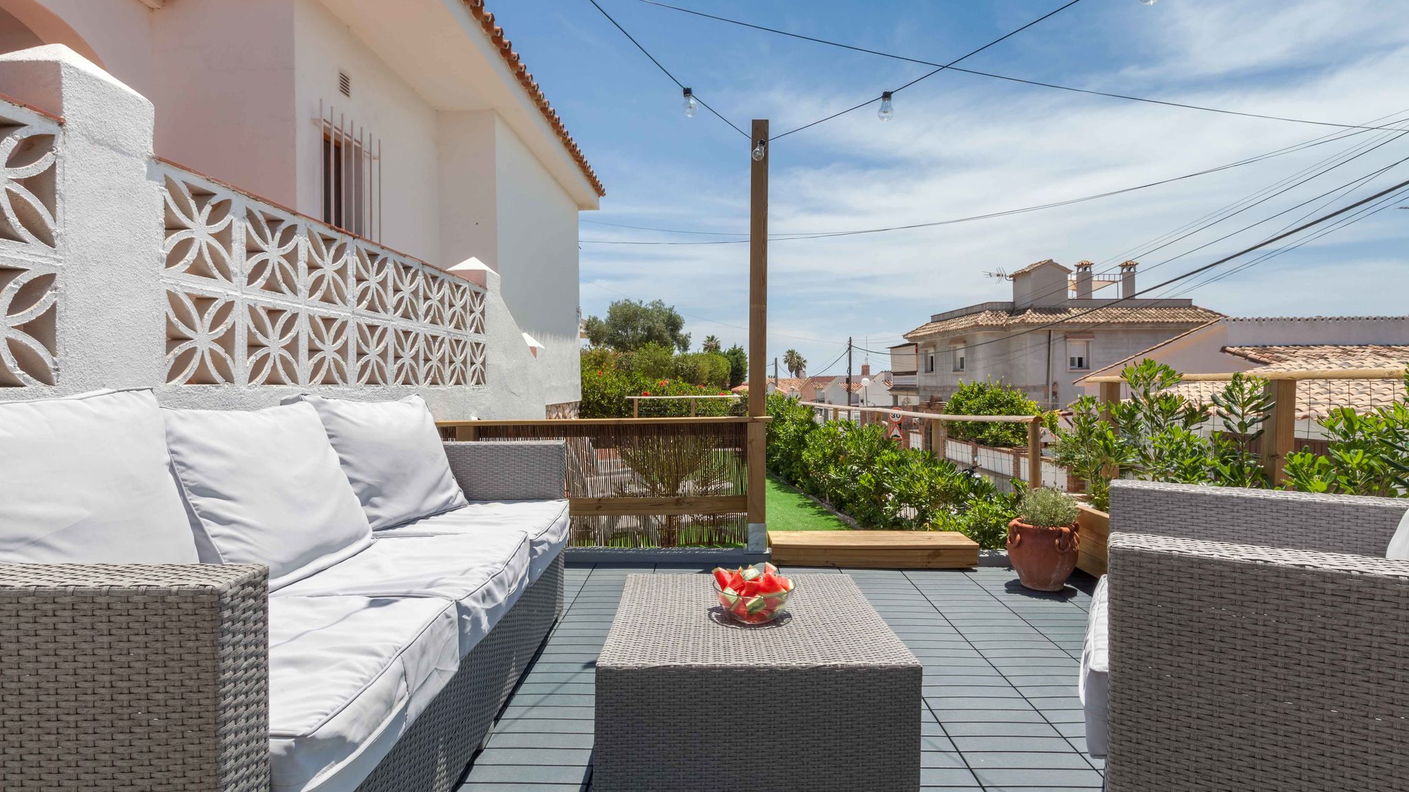 Stunning family villa with pool Ref 156