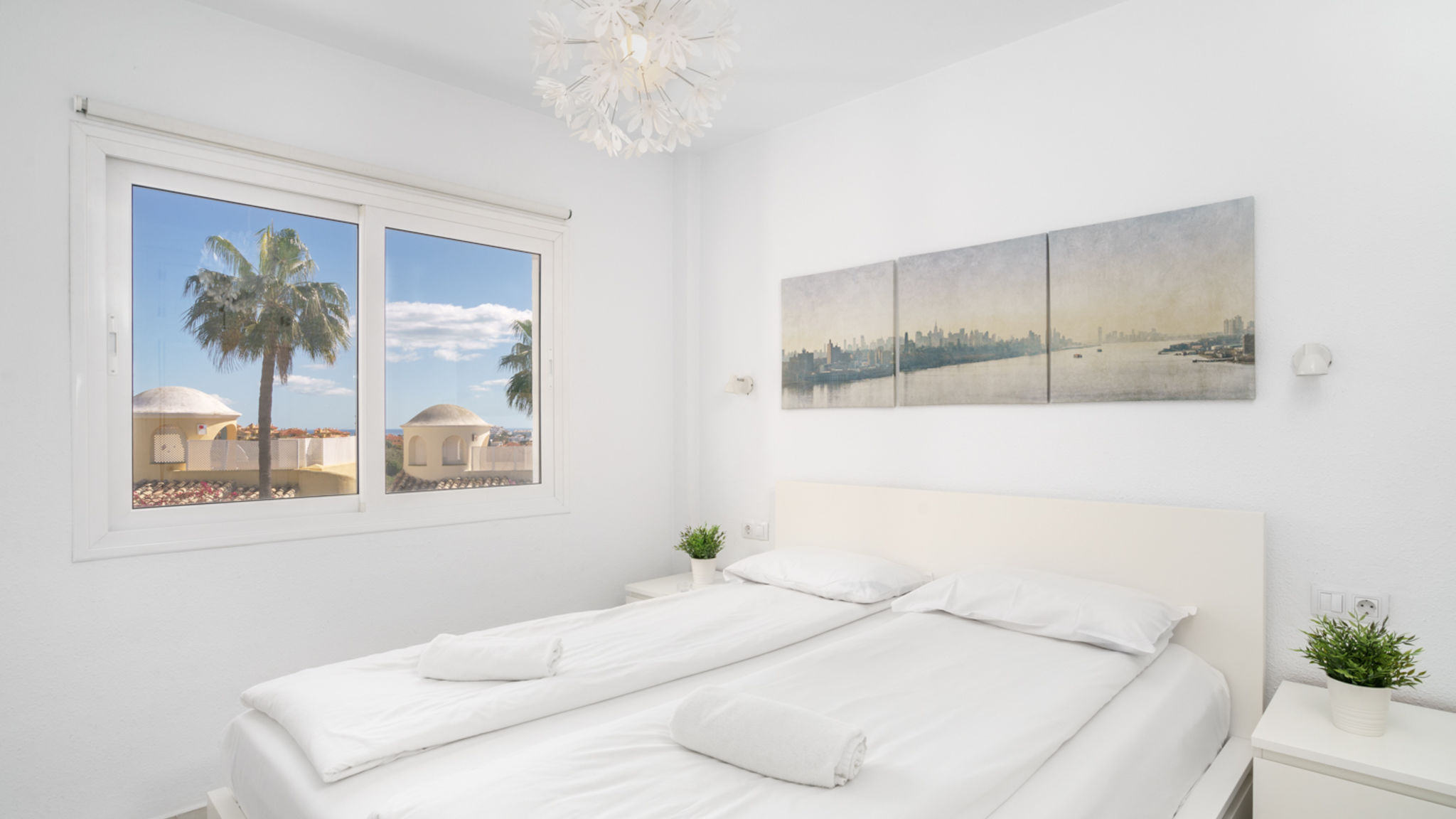 Stunning apartment with terrace and pool by Costarentals - Ref 71