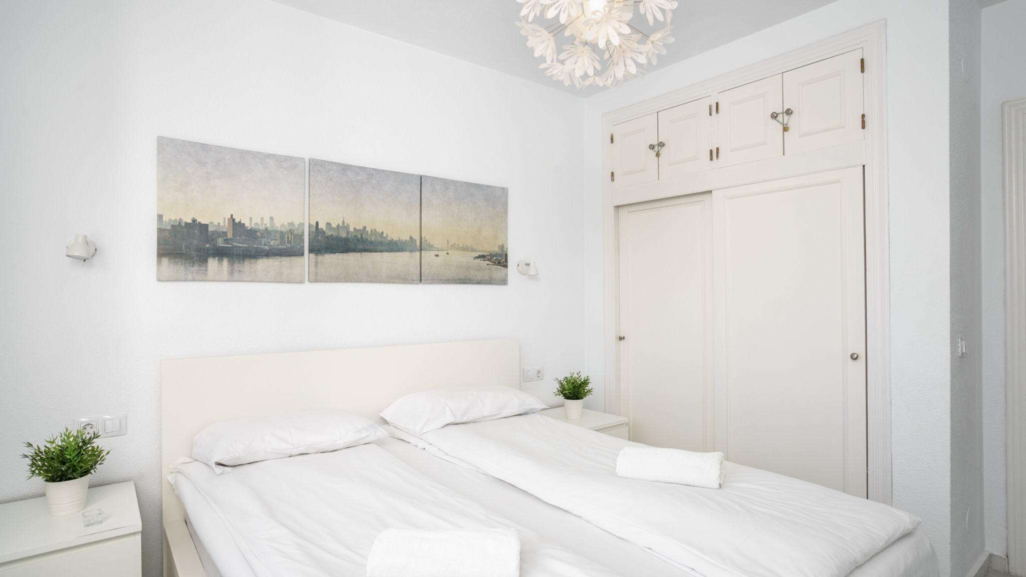 Stunning apartment with terrace and pool by Costarentals - Ref 71