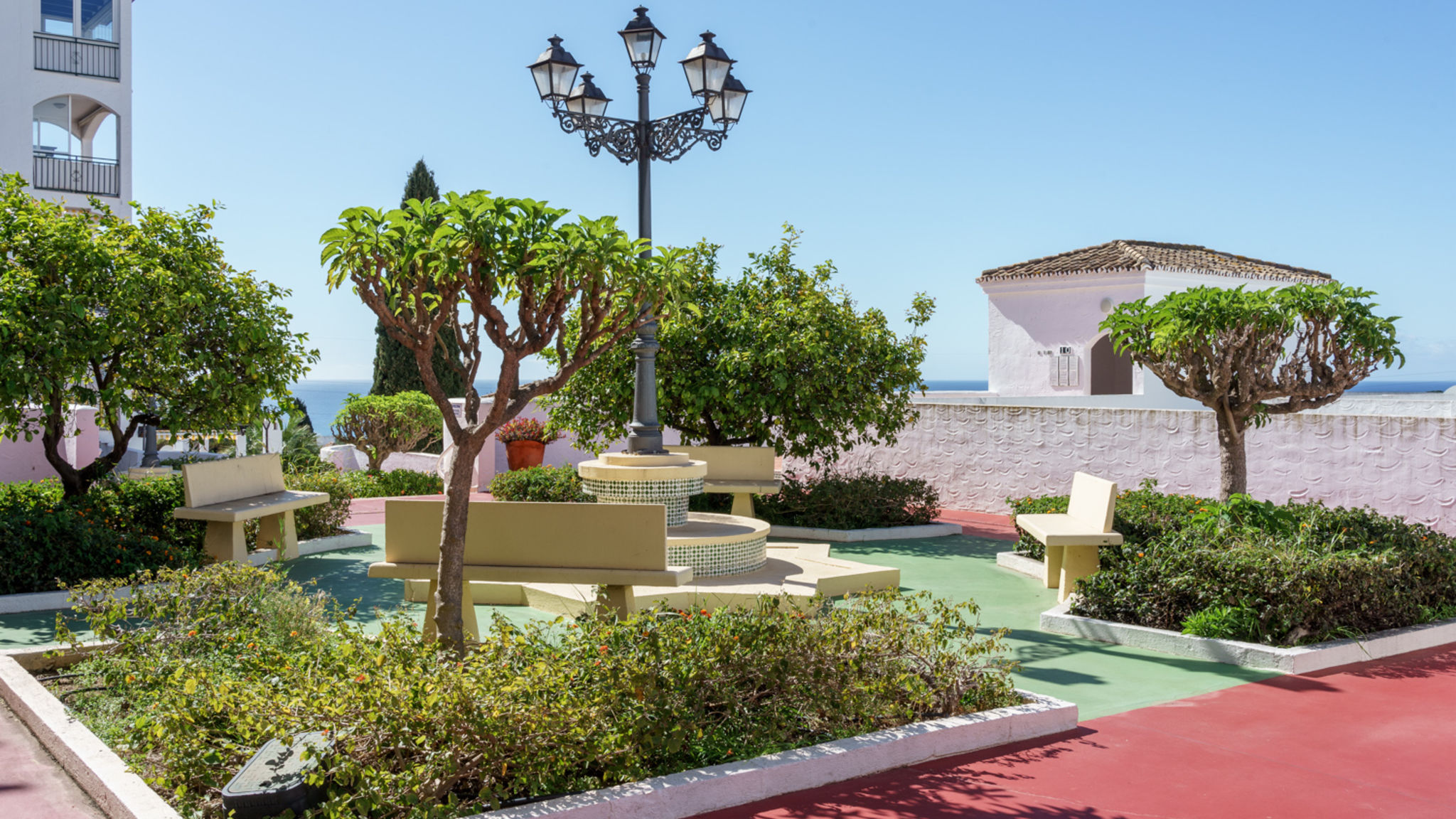 Stunning apartment with terrace and pool by Costarentals - Ref 71