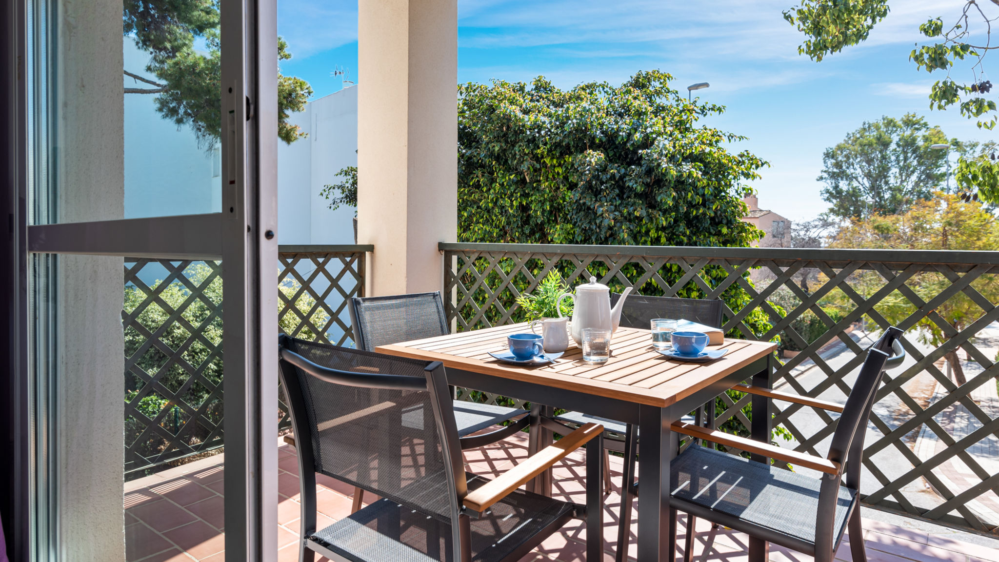 Bright apartment in Puerto Banus Ref M23