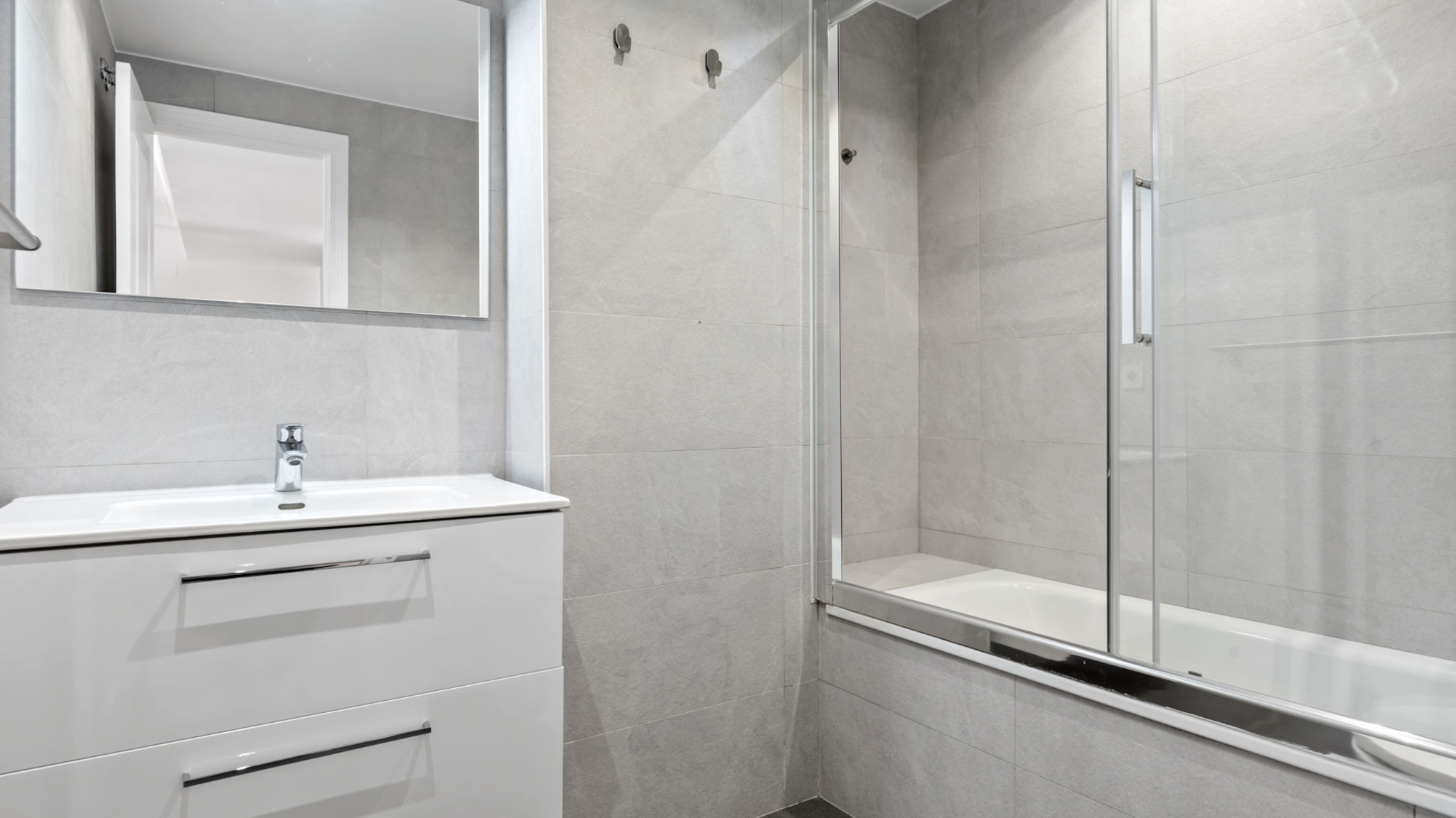 Modern Flat in Marbella Ref M24