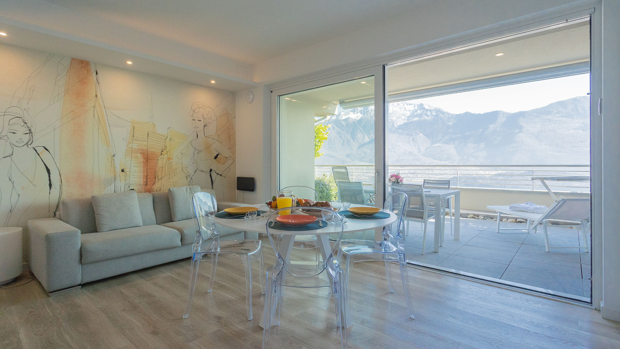 RentAllComo Vercana Valarin Milano, Luxury Apartment & Wellness