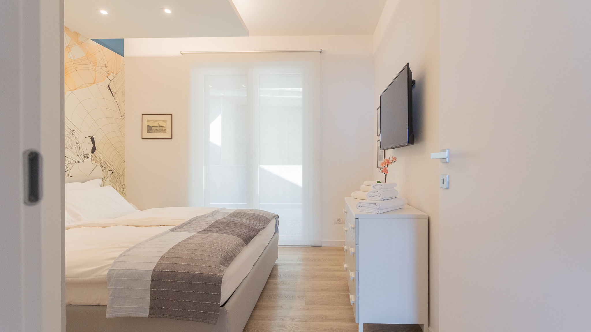 RentAllComo Vercana Valarin Milano, Luxury Apartment & Wellness
