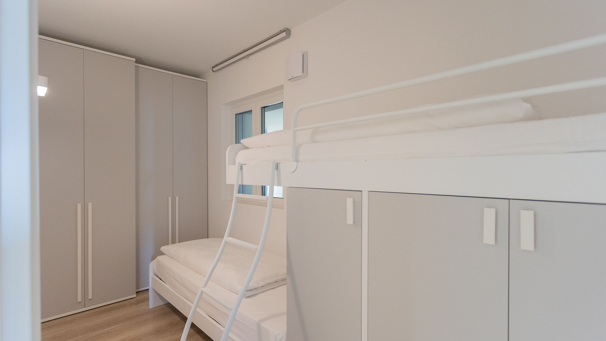 RentAllComo Vercana Valarin Milano, Luxury Apartment & Wellness