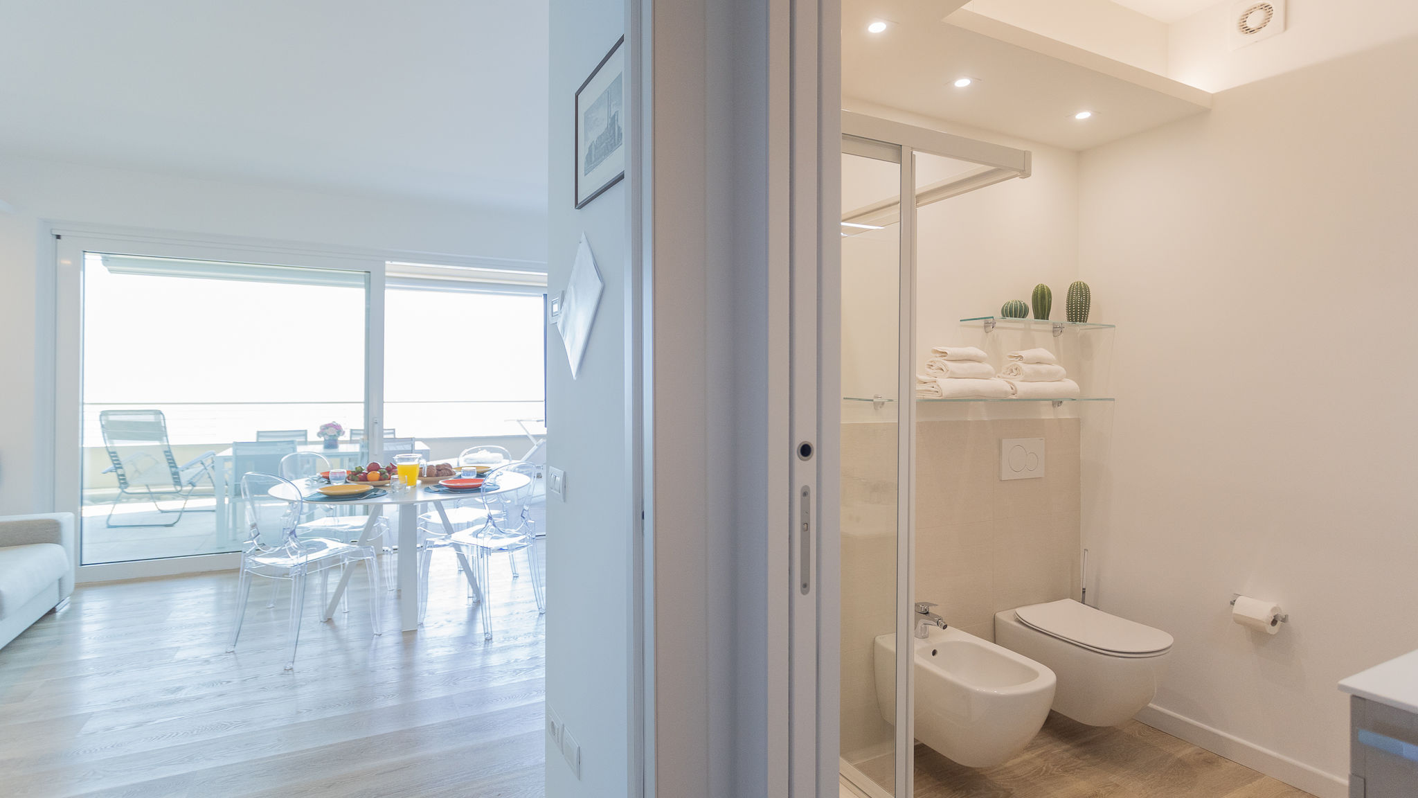 RentAllComo Vercana Valarin Milano, Luxury Apartment & Wellness
