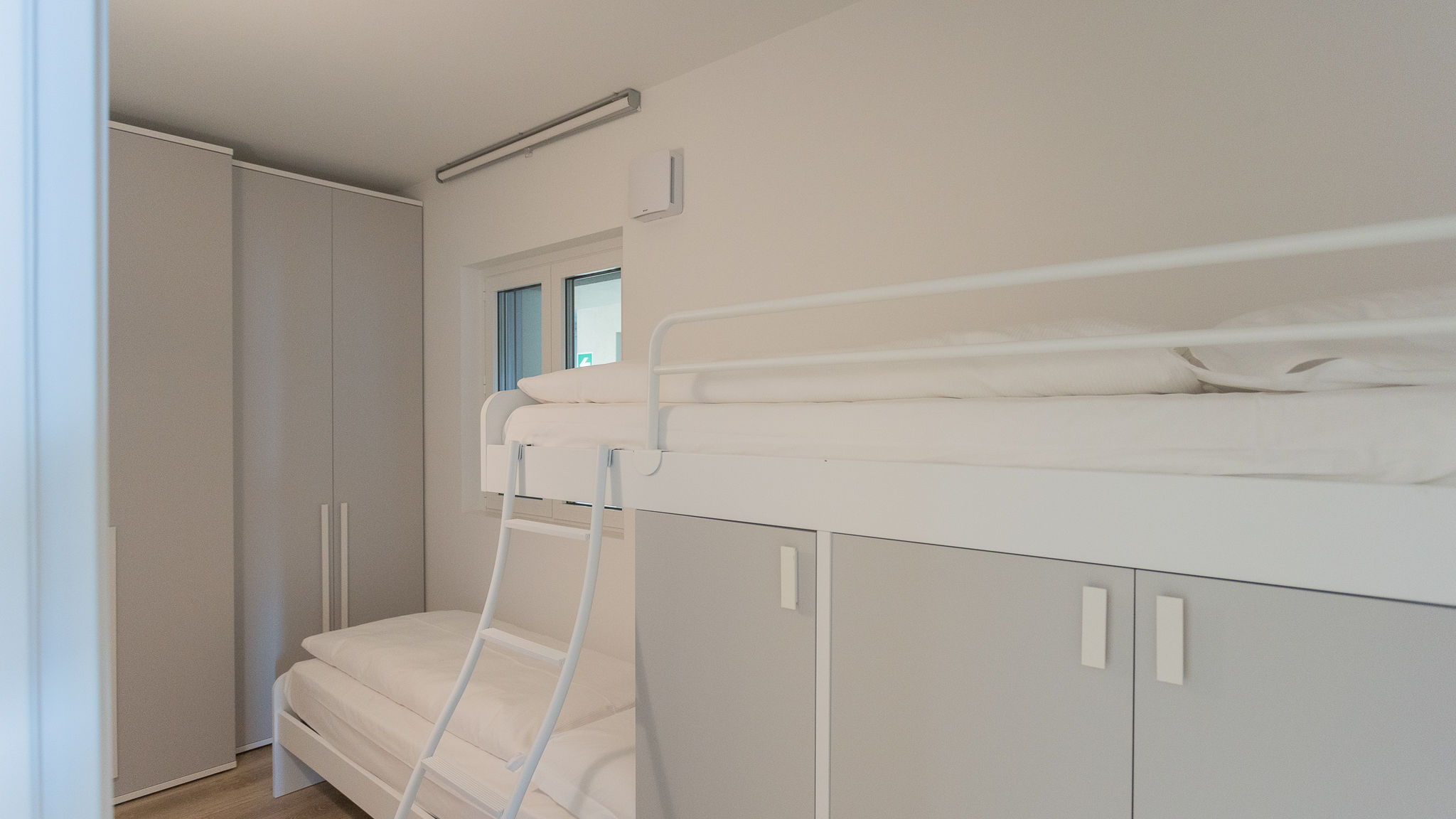 RentAllComo Vercana Valarin Milano, Luxury Apartment & Wellness