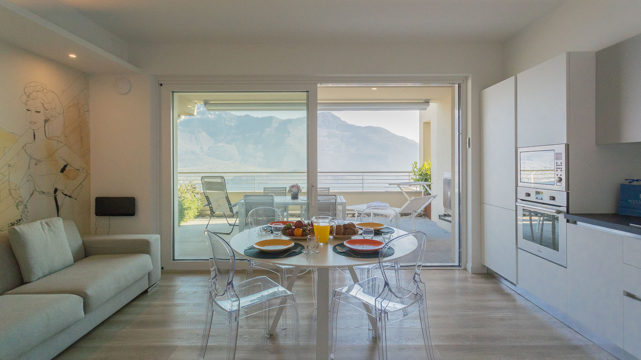 RentAllComo Vercana Valarin Milano, Luxury Apartment & Wellness