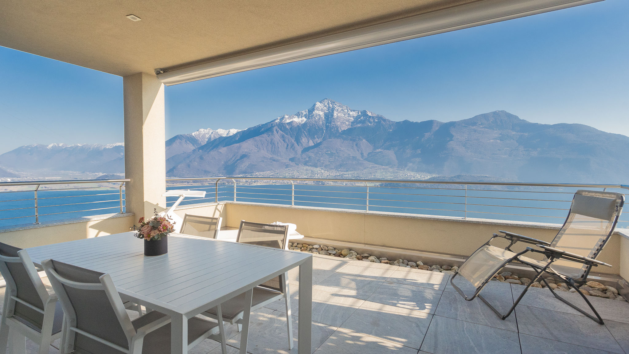 RentAllComo Vercana Valarin Roma, Luxury Apartment & Wellness 