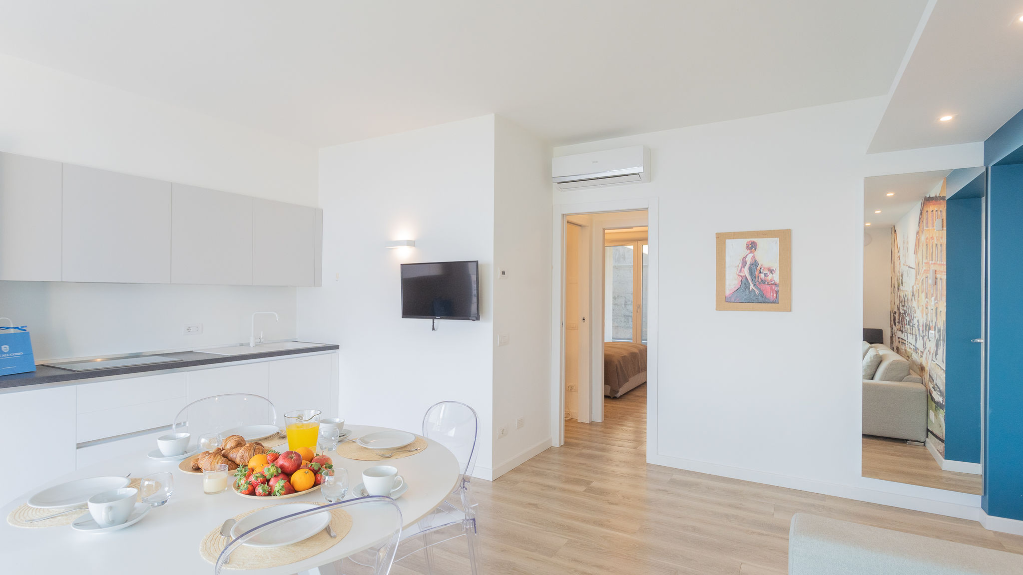RentAllComo Vercana Valarin Roma, Luxury Apartment & Wellness 