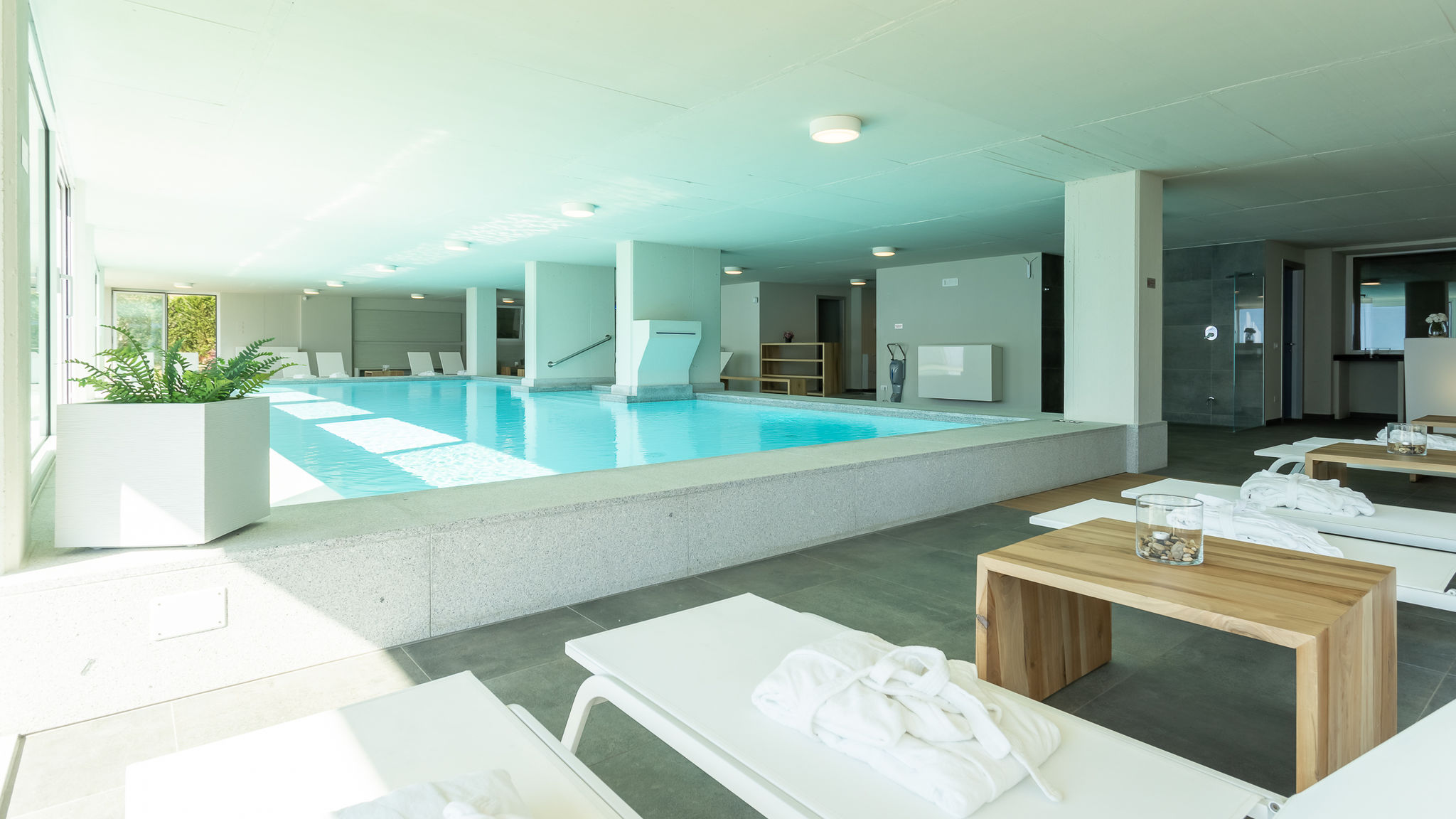 RentAllComo Vercana Valarin Milano, Luxury Apartment & Wellness