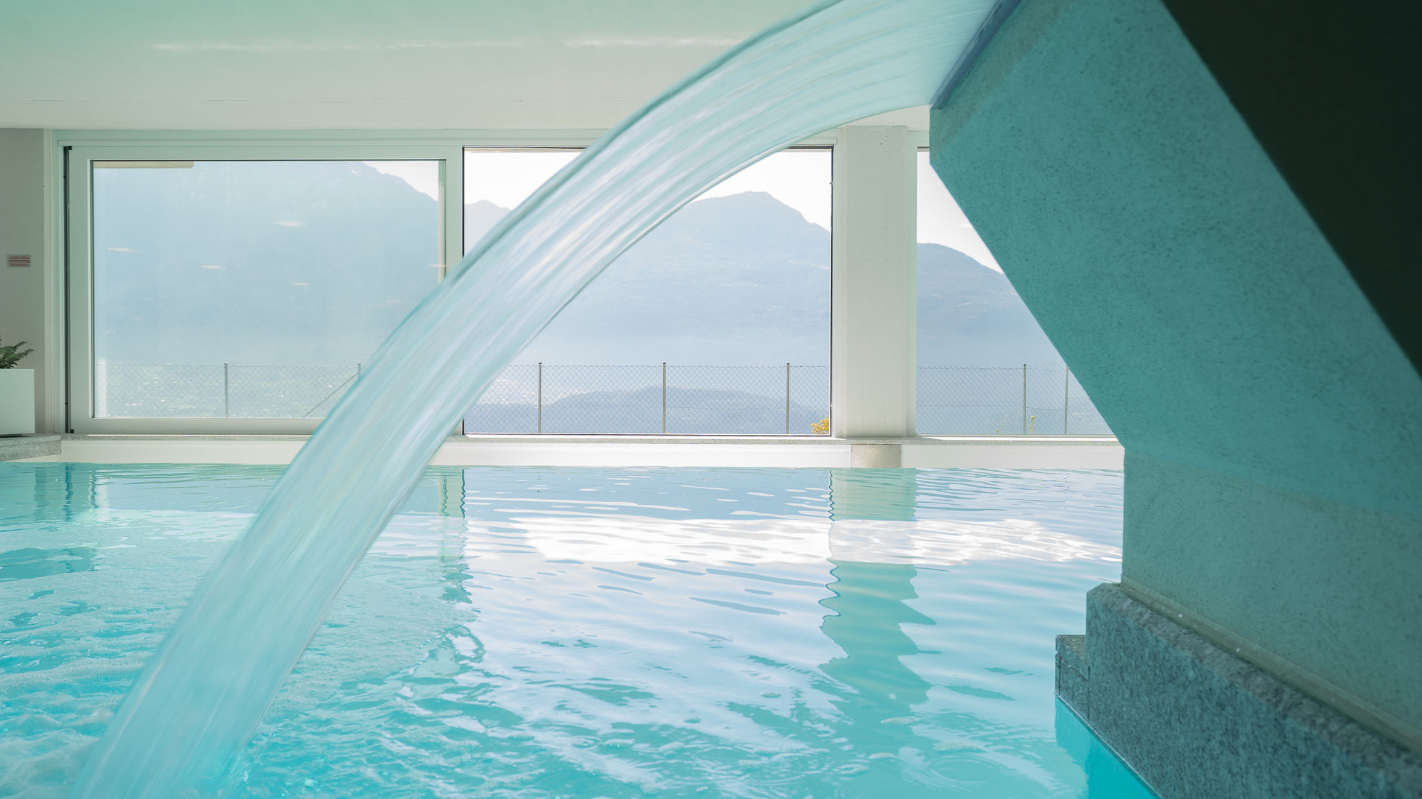 RentAllComo Vercana Valarin Milano, Luxury Apartment & Wellness