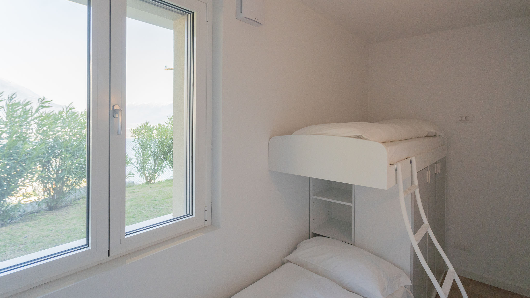 RentAllComo Vercana Valarin Roma, Luxury Apartment & Wellness 