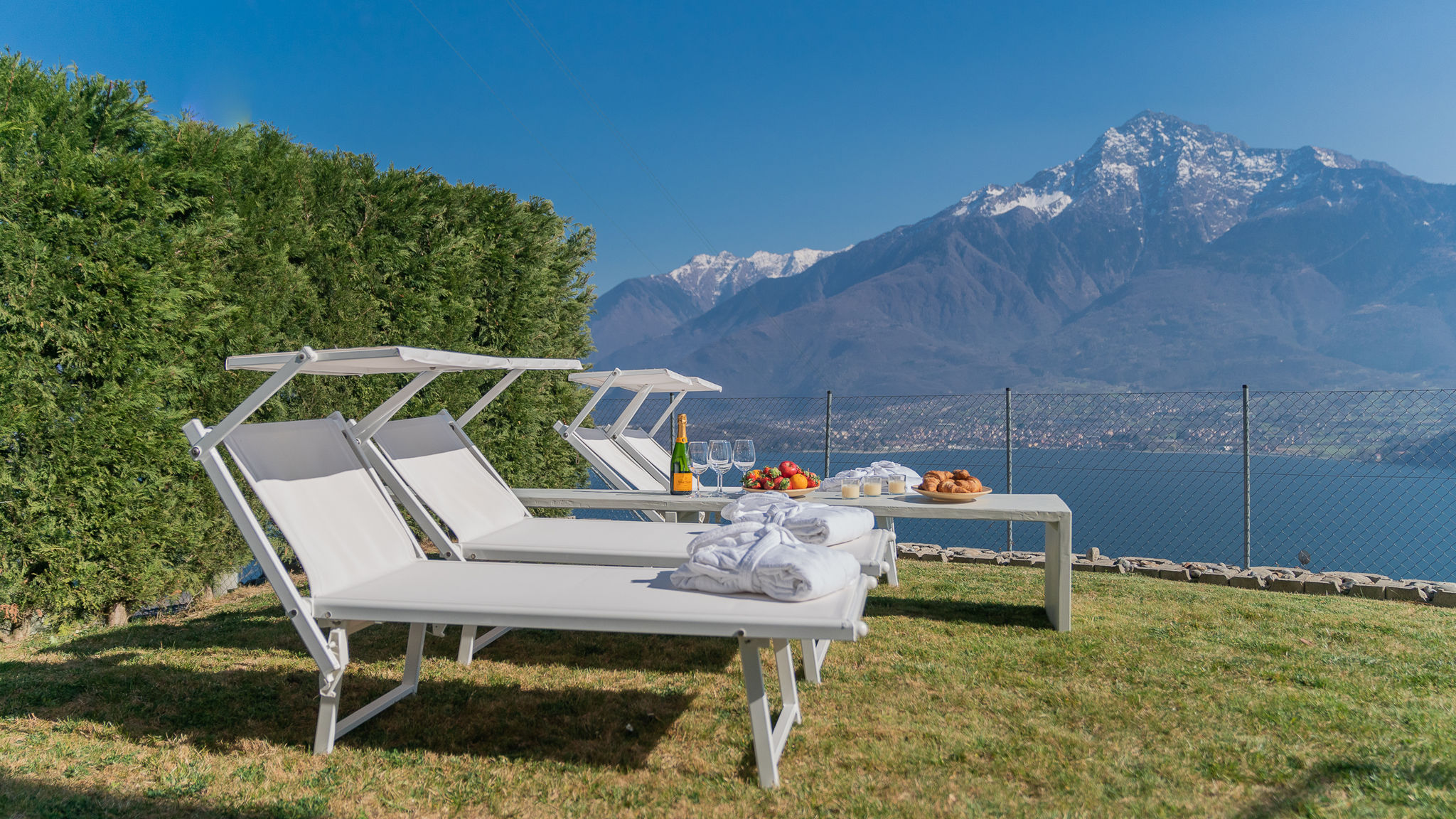 RentAllComo Vercana Valarin Roma, Luxury Apartment & Wellness 