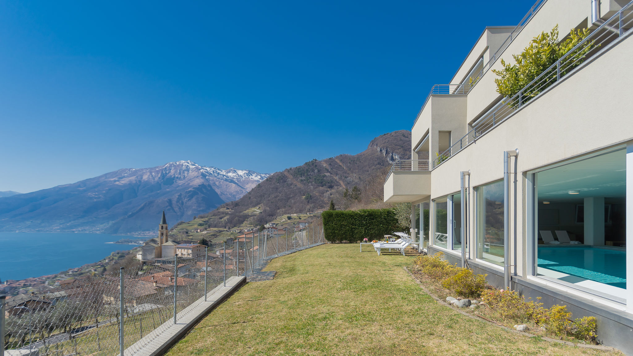 RentAllComo Vercana Valarin Milano, Luxury Apartment & Wellness