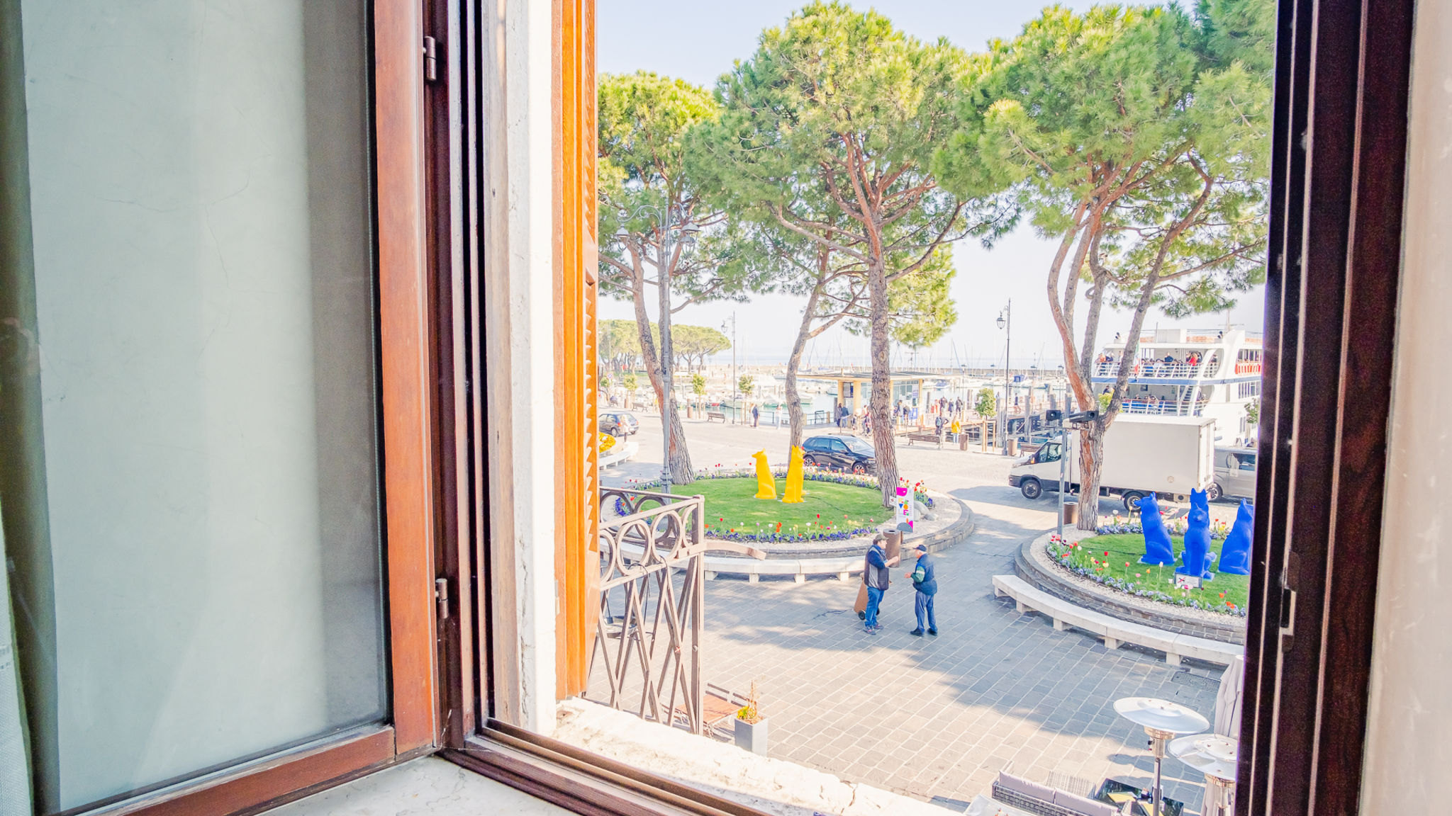 Italianway Desenzano del Garda Romantic Coast View