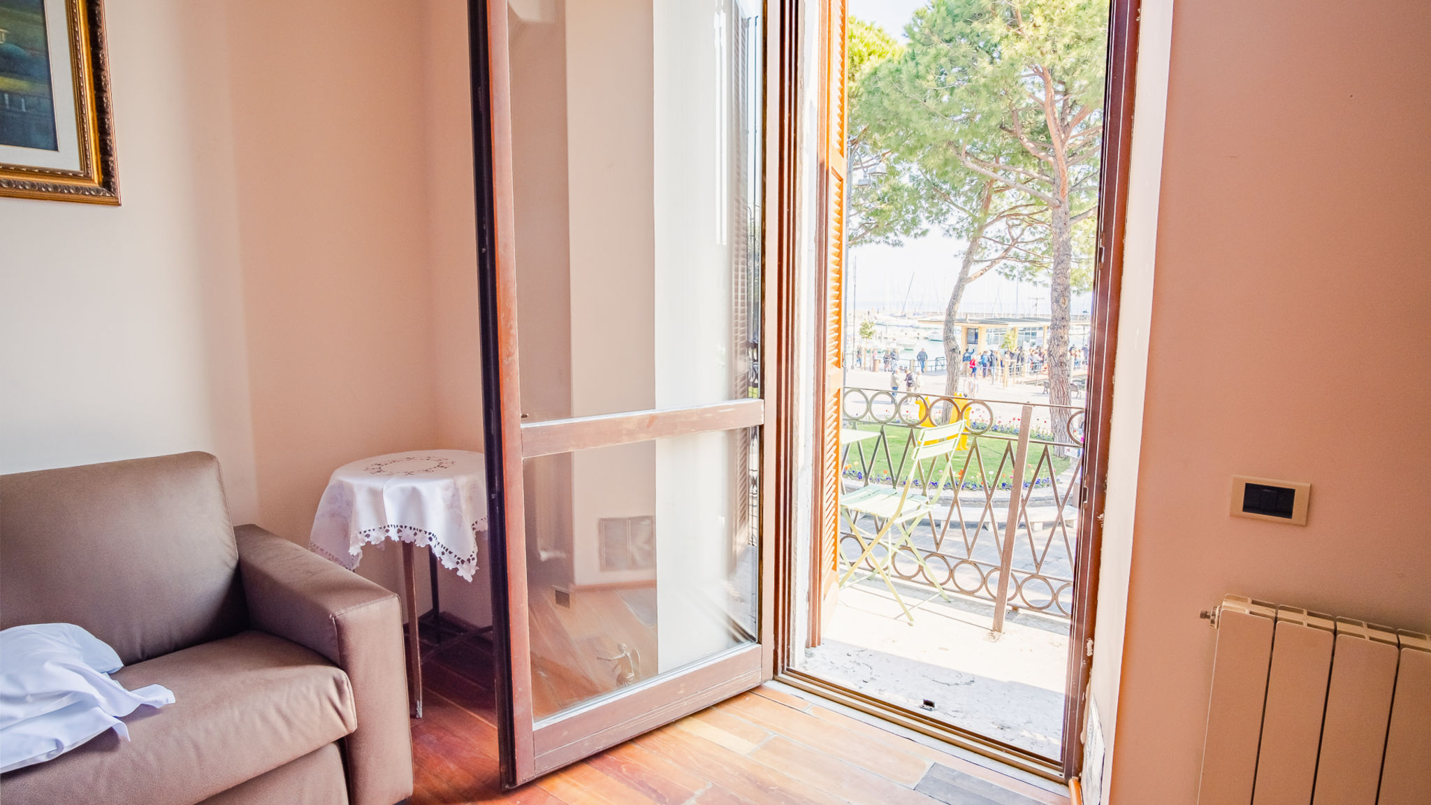 Italianway Desenzano del Garda Romantic Coast View