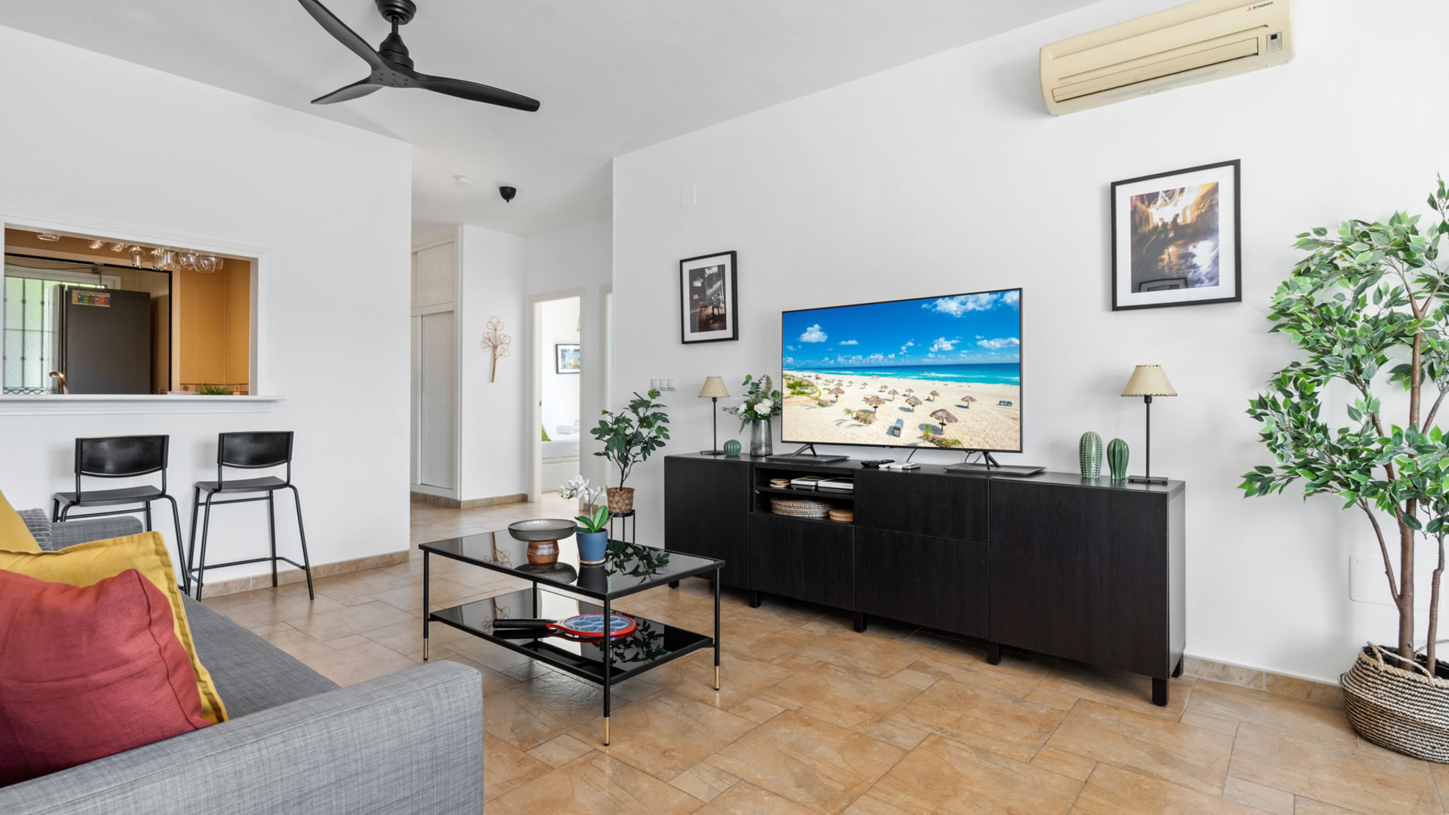 Spacious flat with pool in Benalmadena - Ref 201