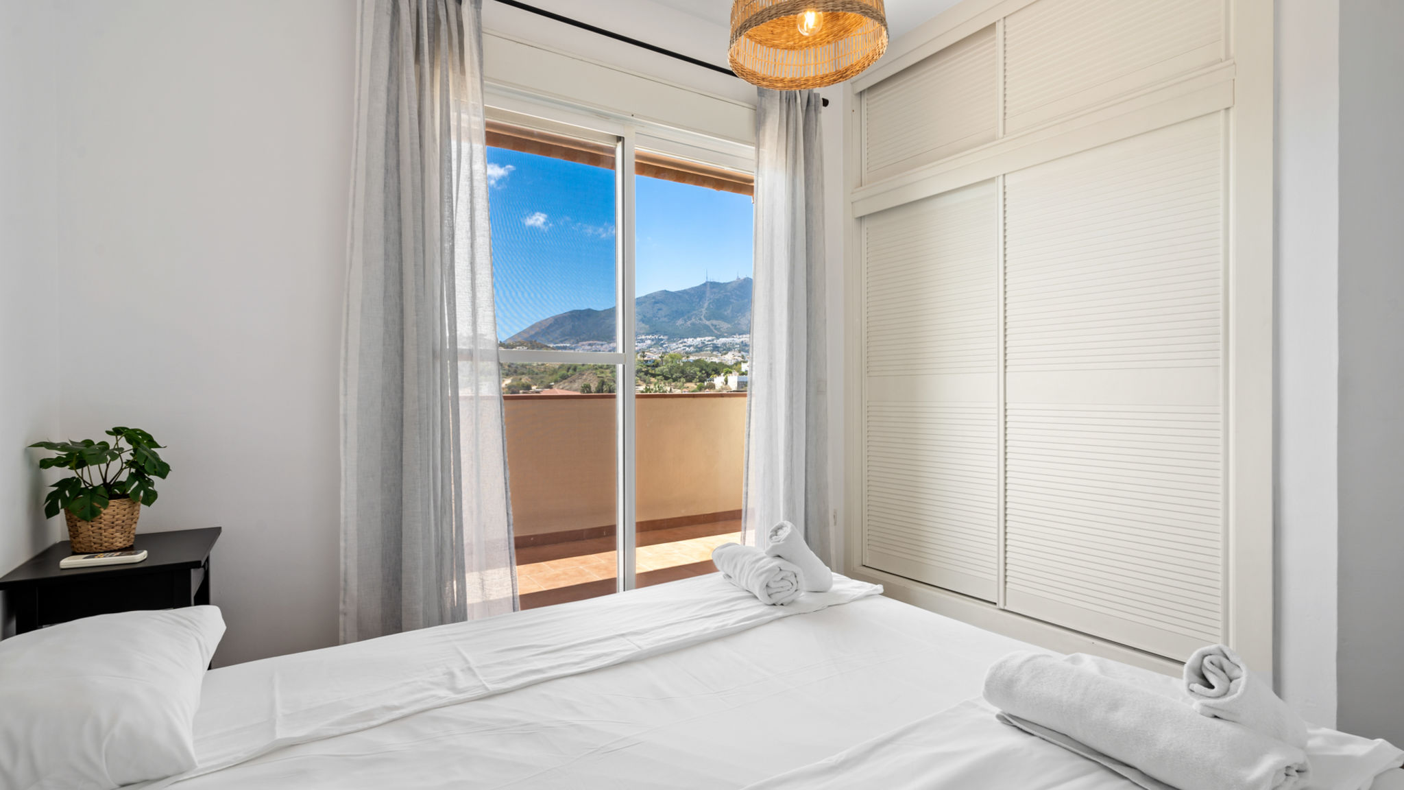 Spacious flat with pool in Benalmadena - Ref 201