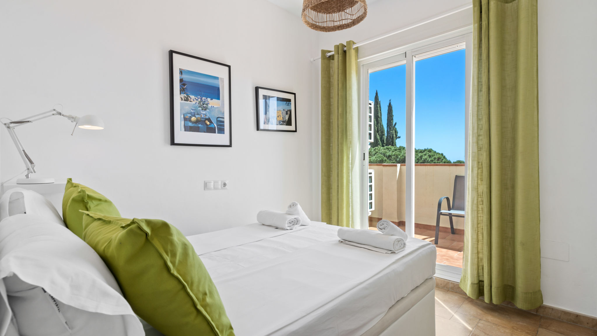 Spacious flat with pool in Benalmadena - Ref 201
