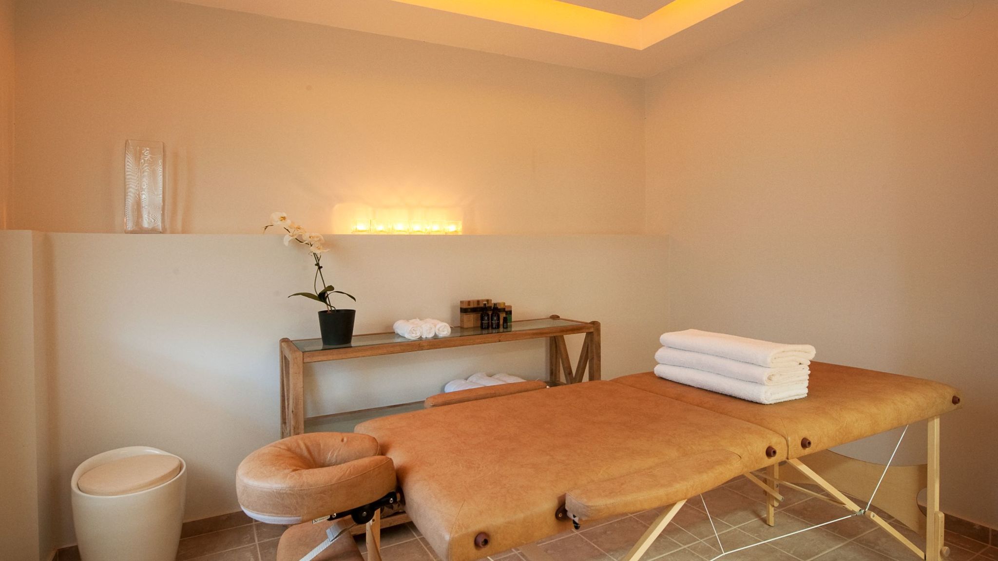 Galazio Kima Apartments - Hibiscus Junior Suite 2