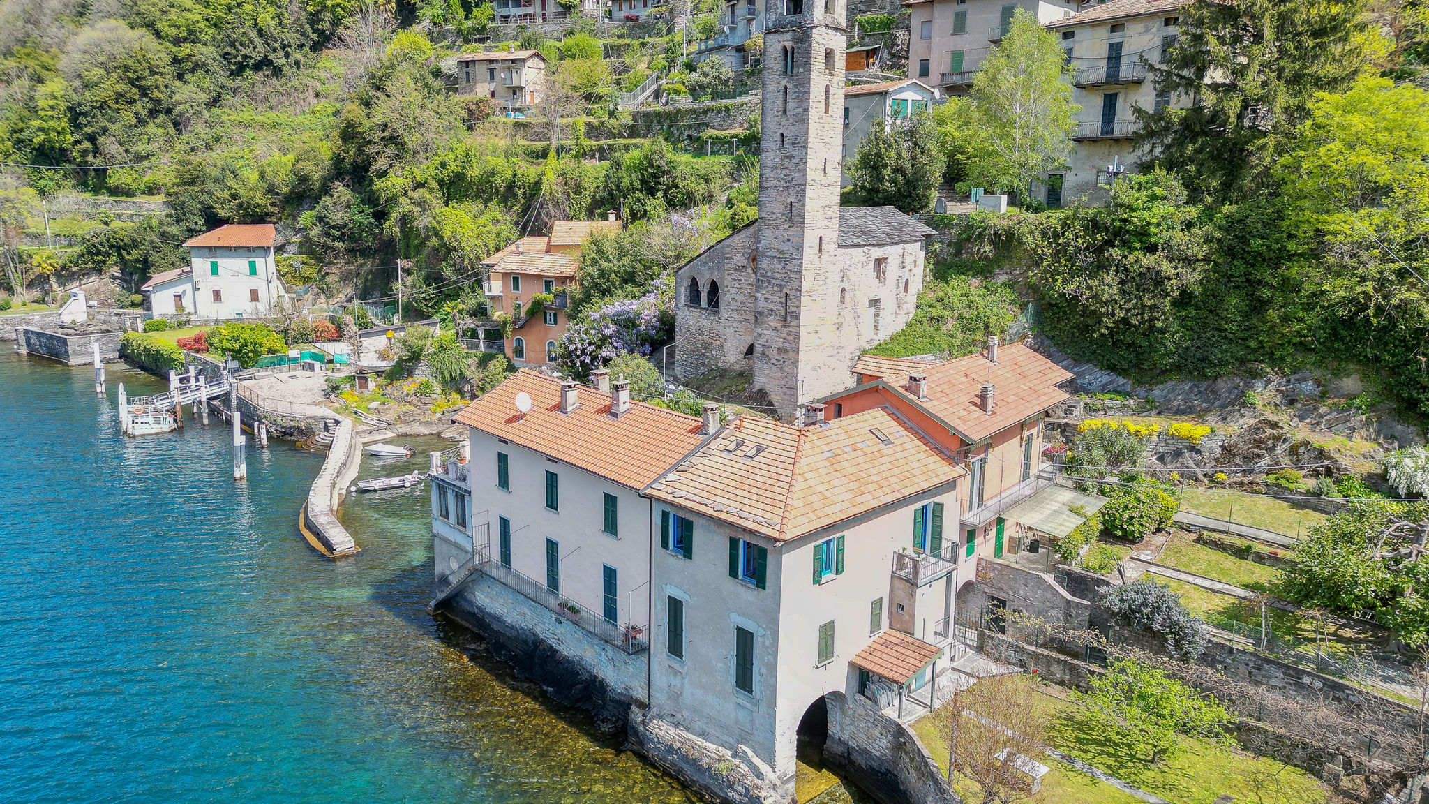 Italianway Nesso Deriva Apartment on Careno's Beach