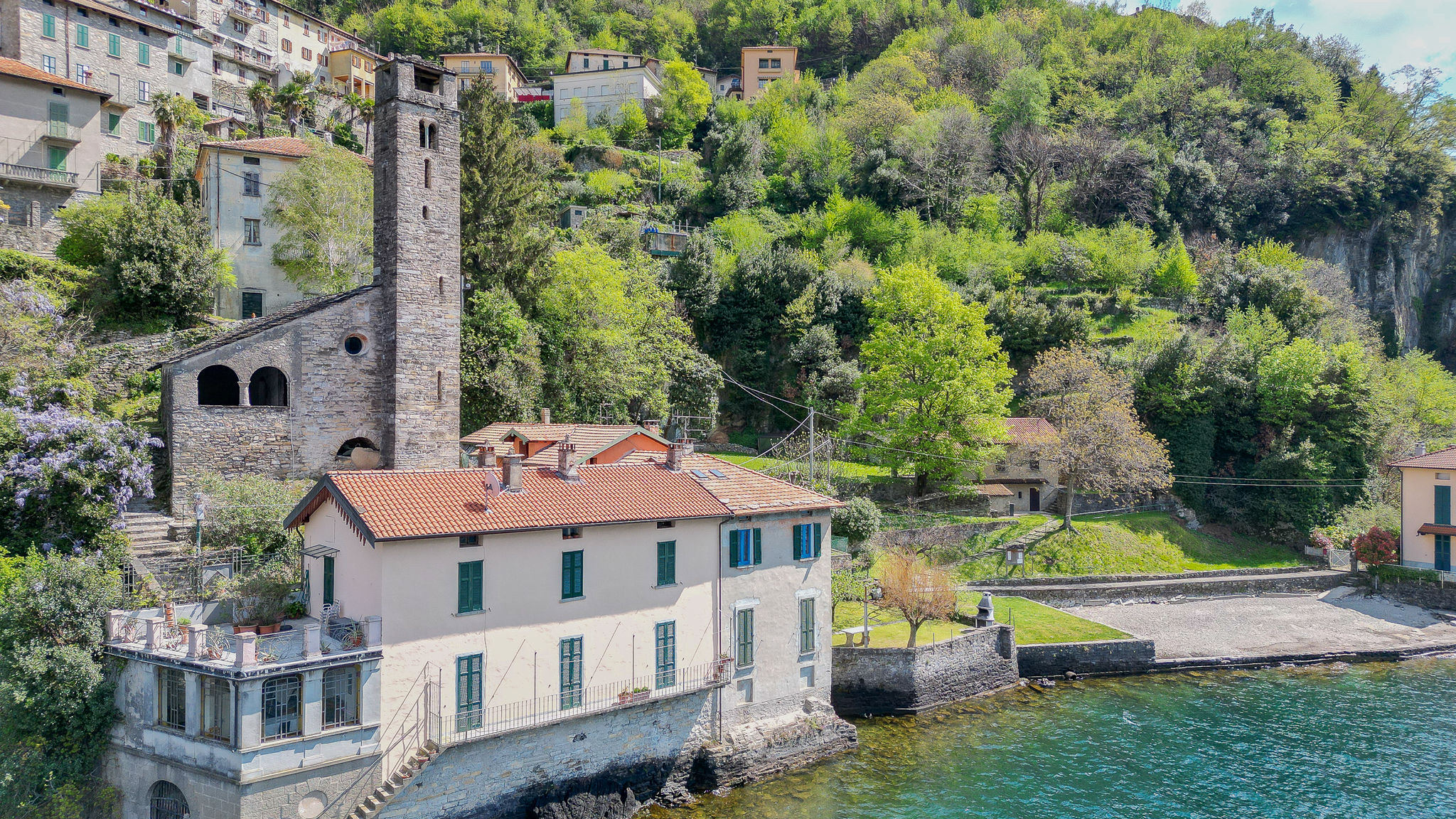 Italianway Nesso Deriva Apartment on Careno's Beach