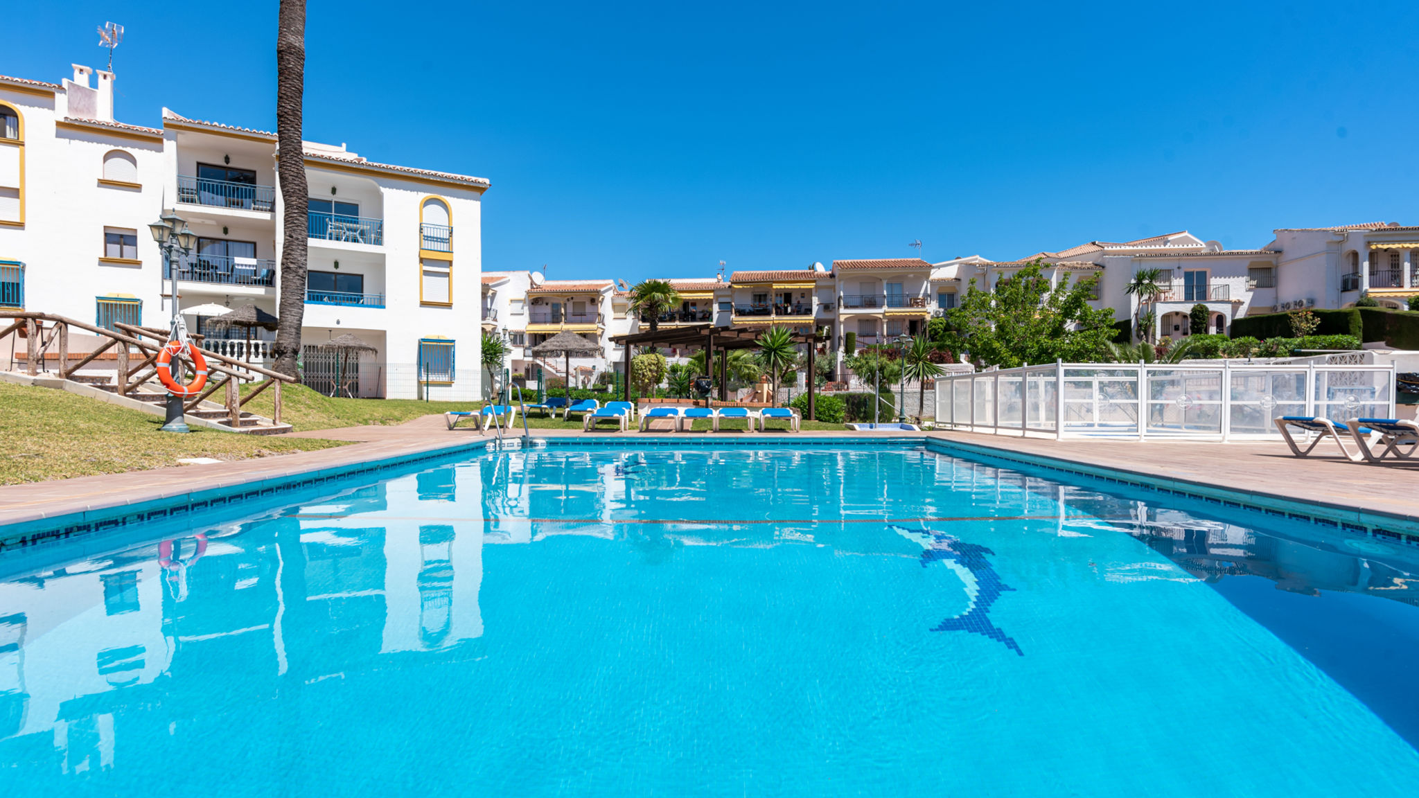 Family apt with pool by Costarentals - Ref 208