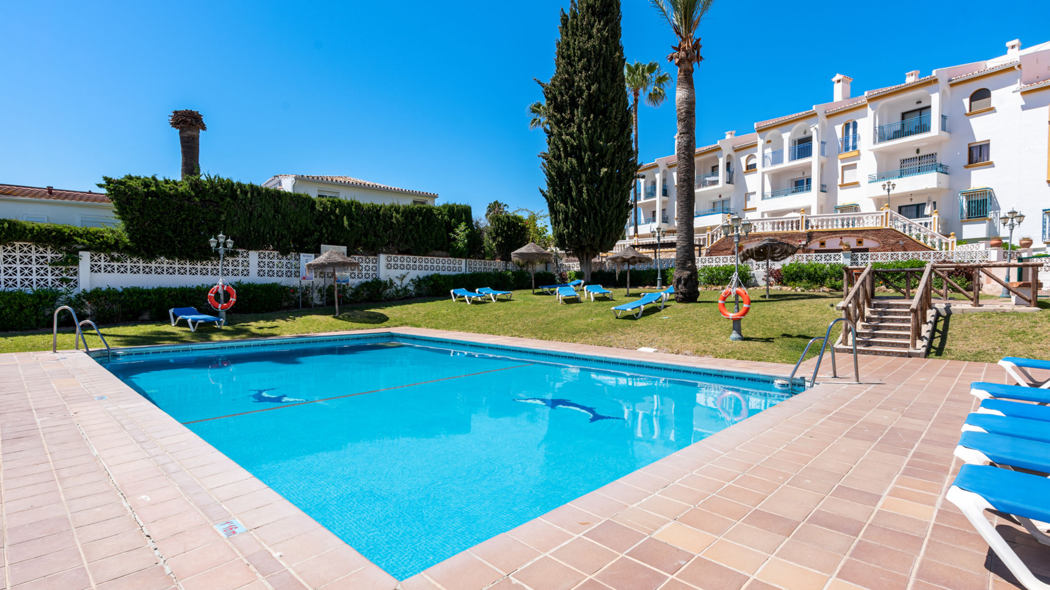 Family apt with pool by Costarentals - Ref 208