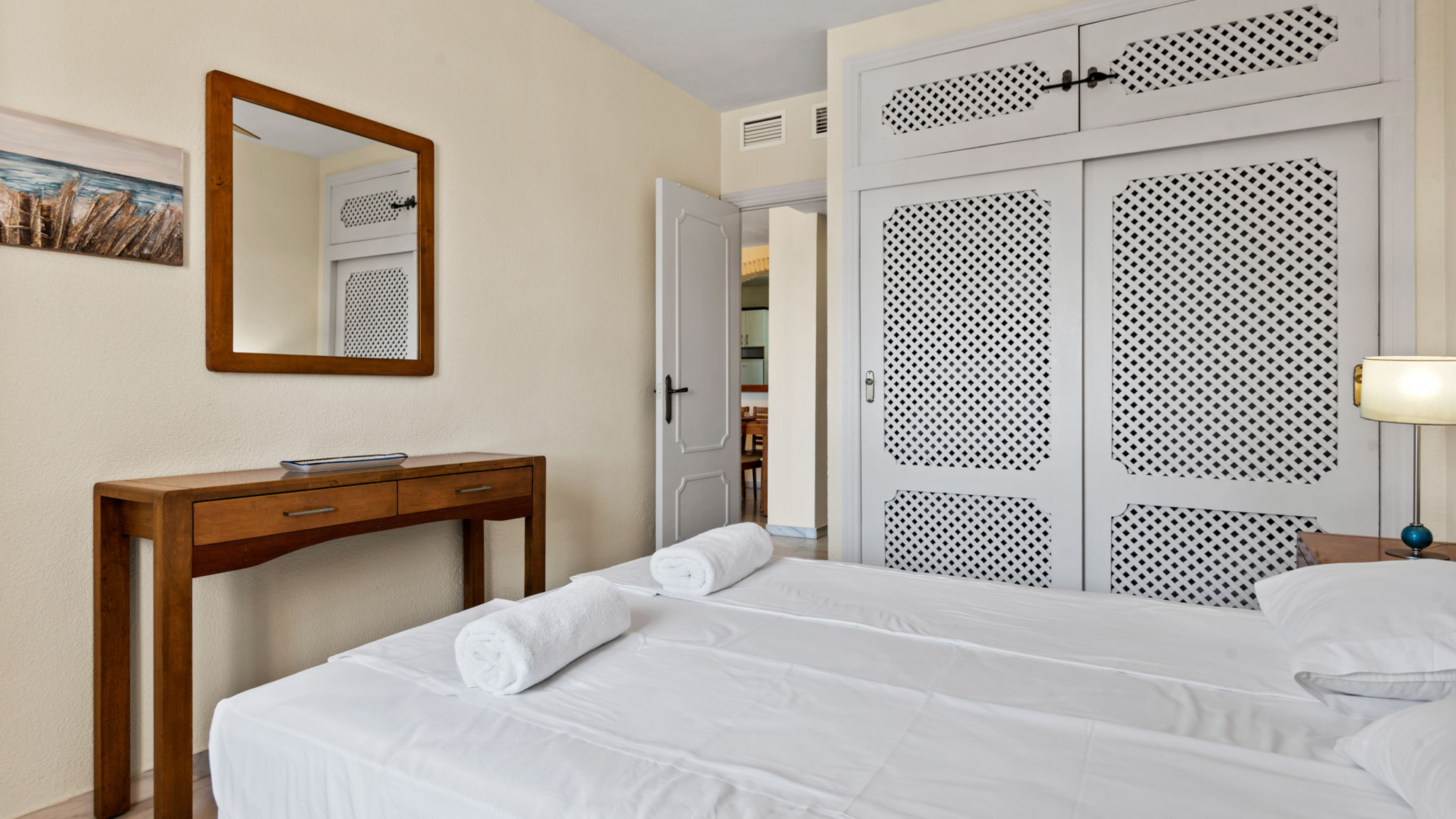 Family apt with pool by Costarentals - Ref 208