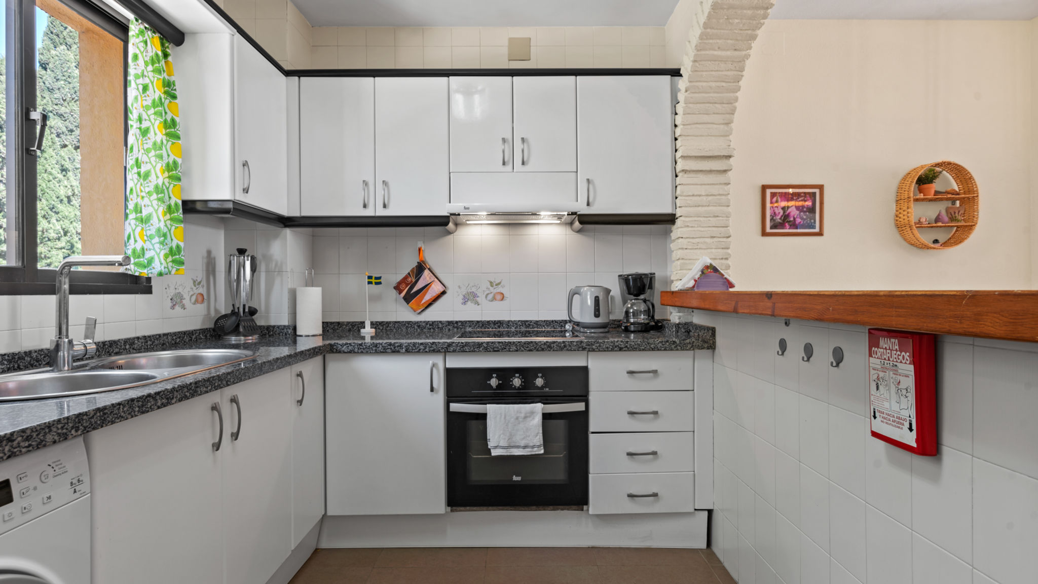 Family apt with pool by Costarentals - Ref 208
