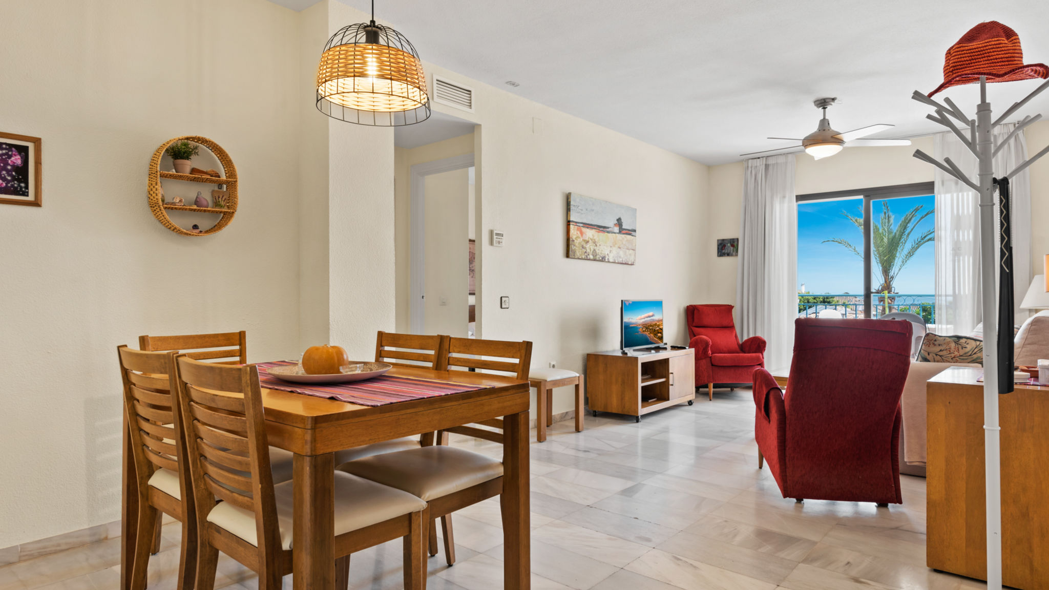 Family apt with pool by Costarentals - Ref 208