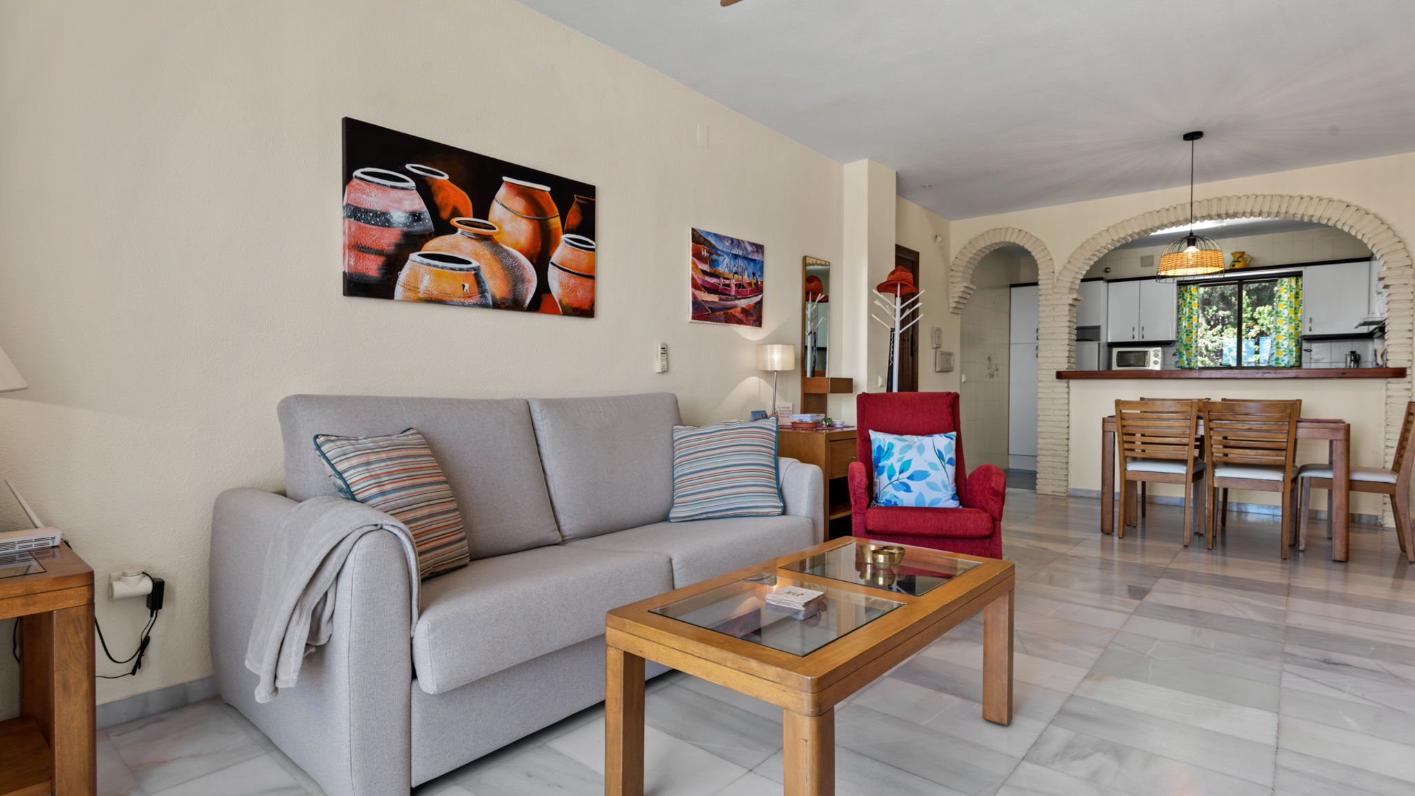 Family apt with pool by Costarentals - Ref 208