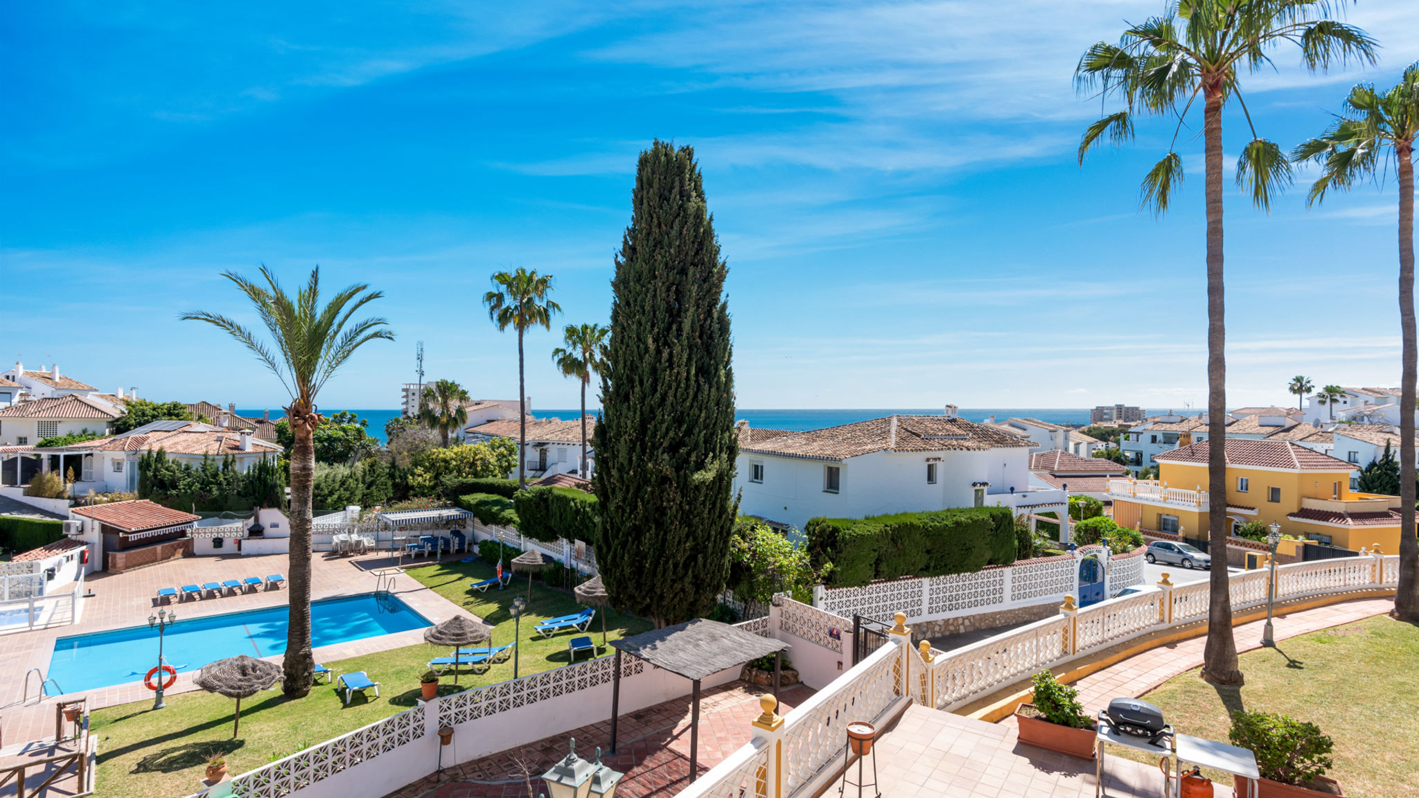 Family apt with pool by Costarentals - Ref 208