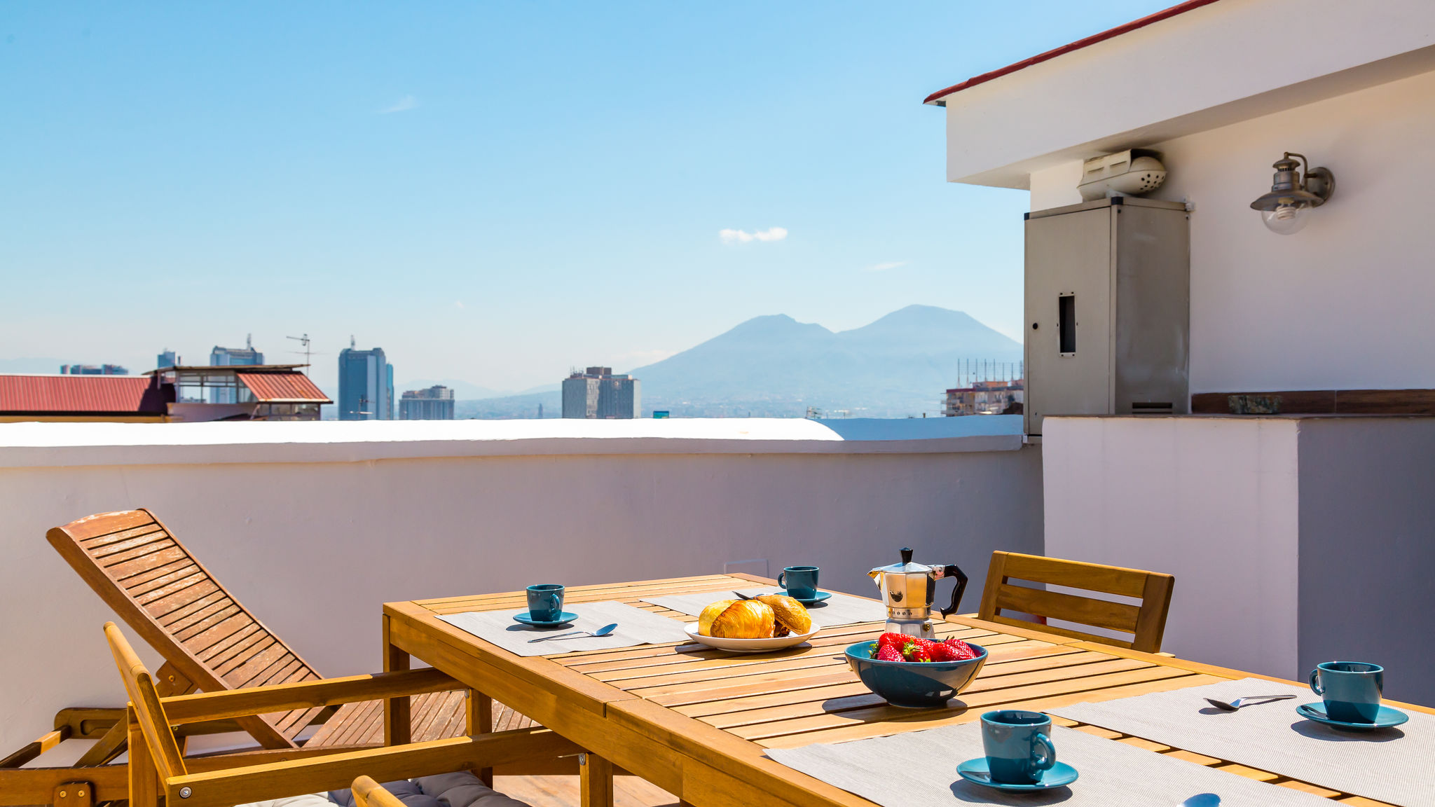 Italianway Napoli Viewsuvio Terrace at historical center