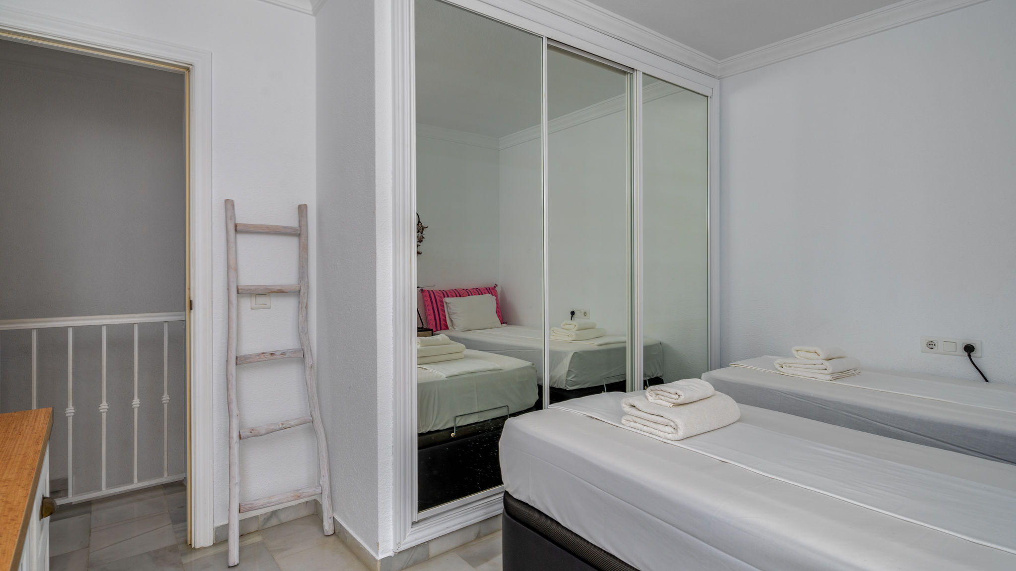 Spacious family apartment in Carvajal - Ref 210