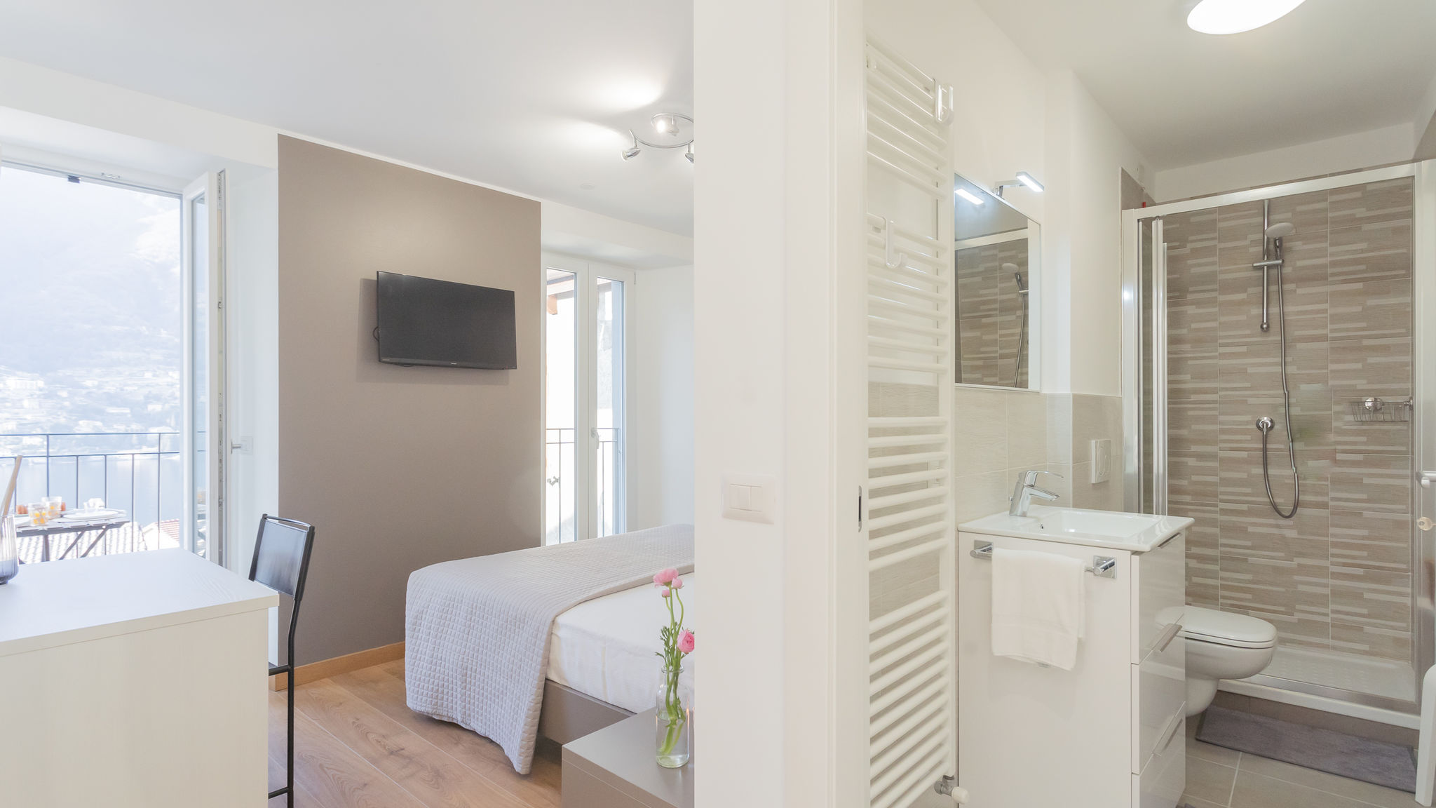 RentAllComo Torno Pozzo Vertical Apartment with garden and parking